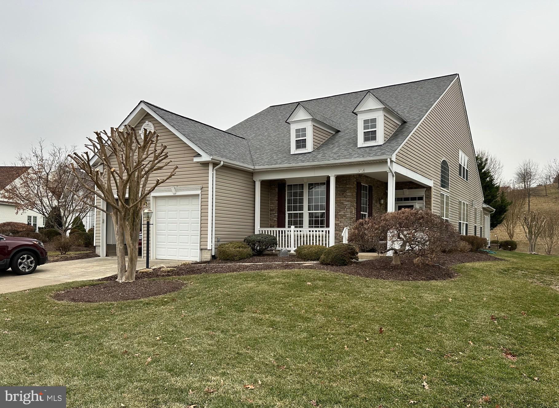 FOUR SEASONS IN HISTORIC VIRGINIA - Residential