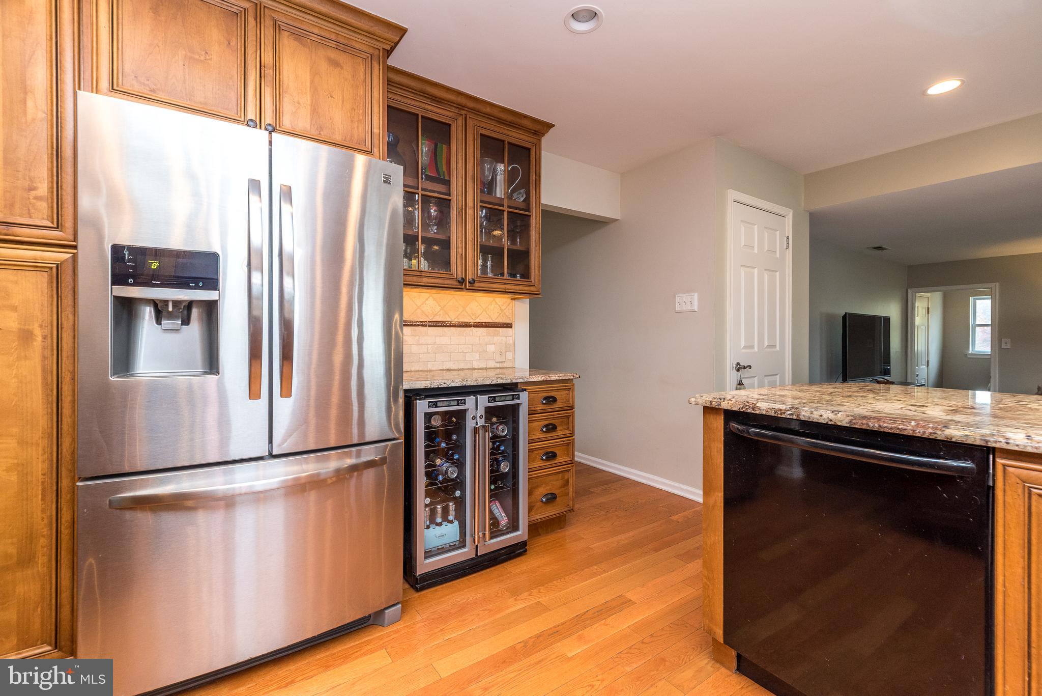 HIDDEN POND - Residential