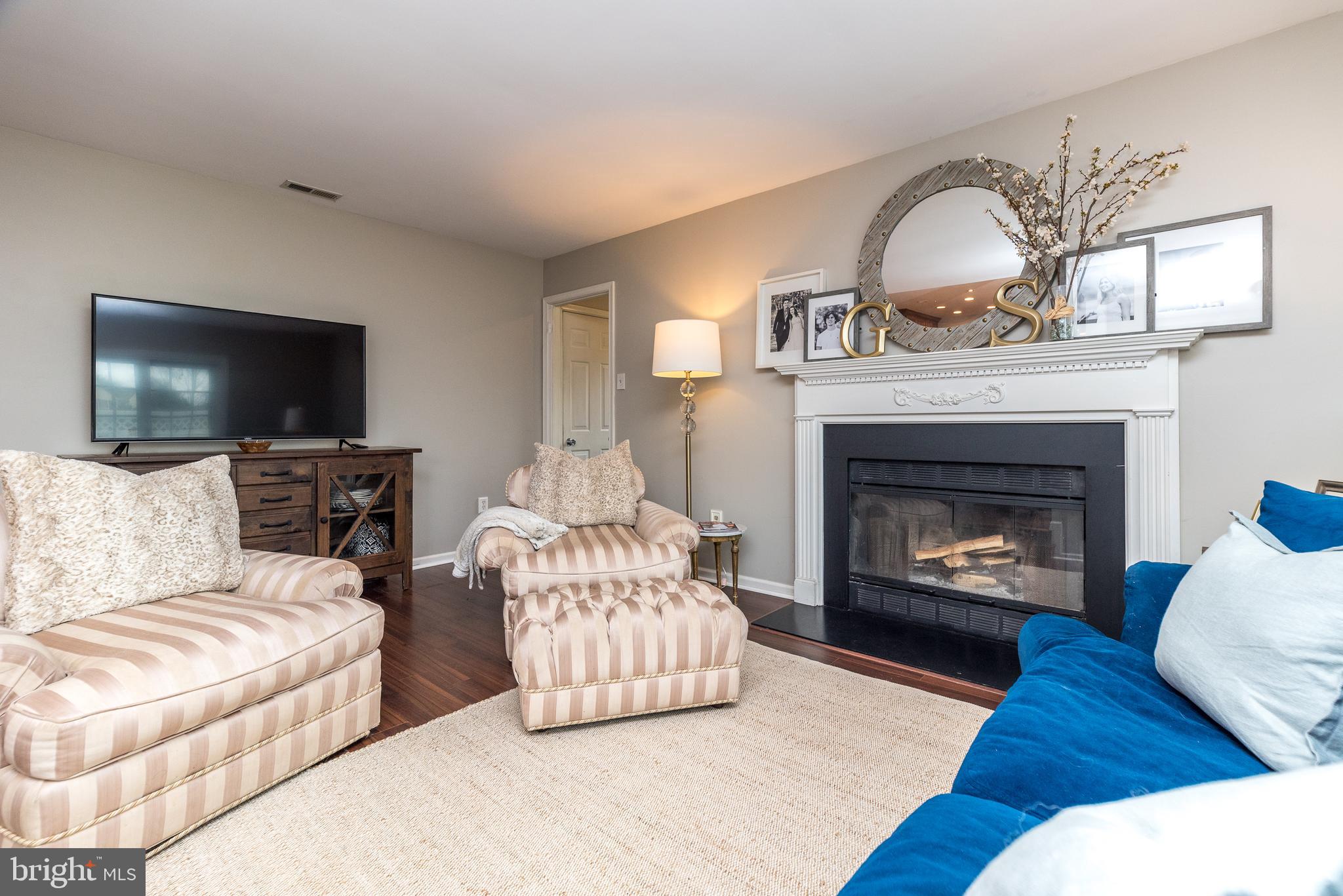 HIDDEN POND - Residential