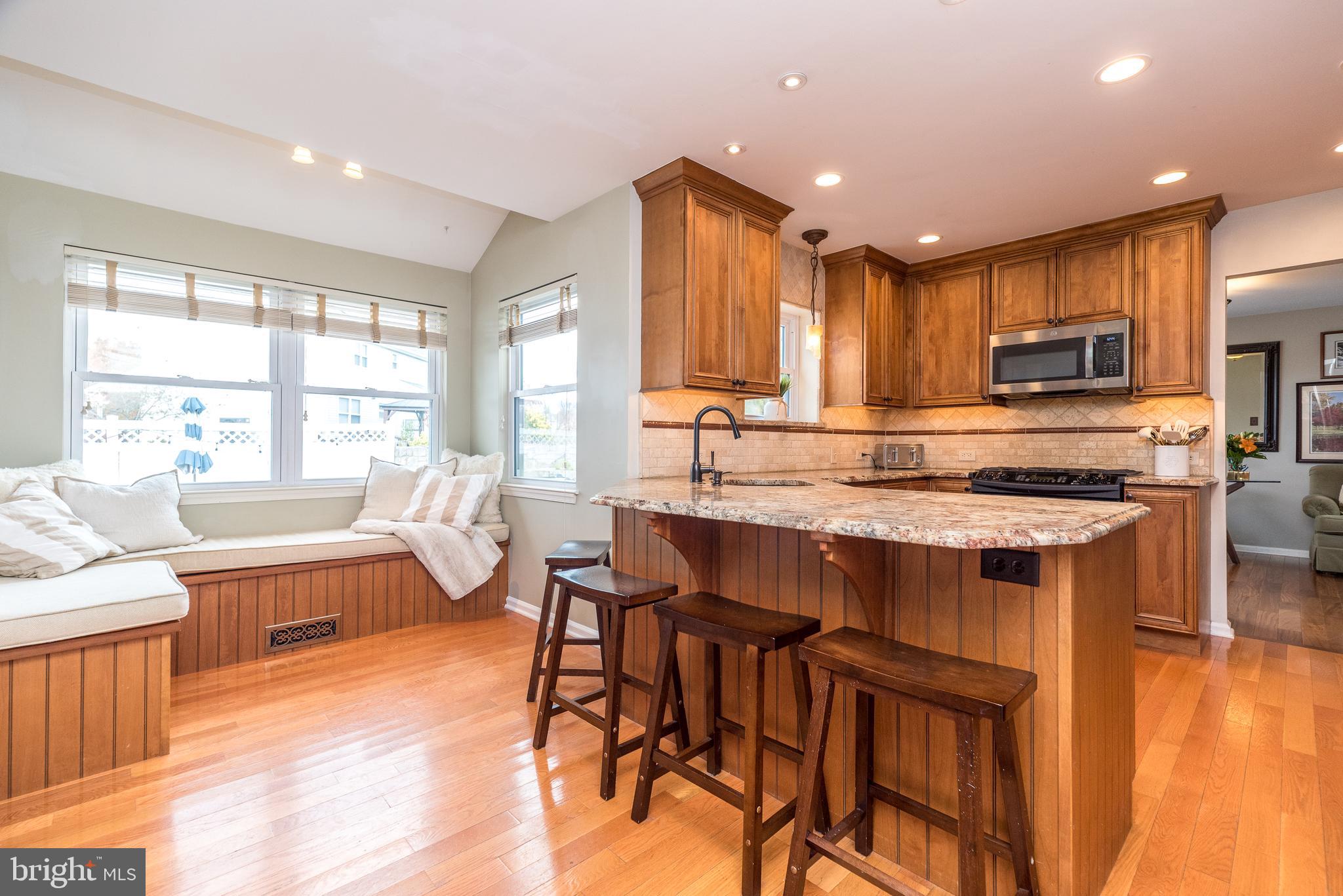 HIDDEN POND - Residential