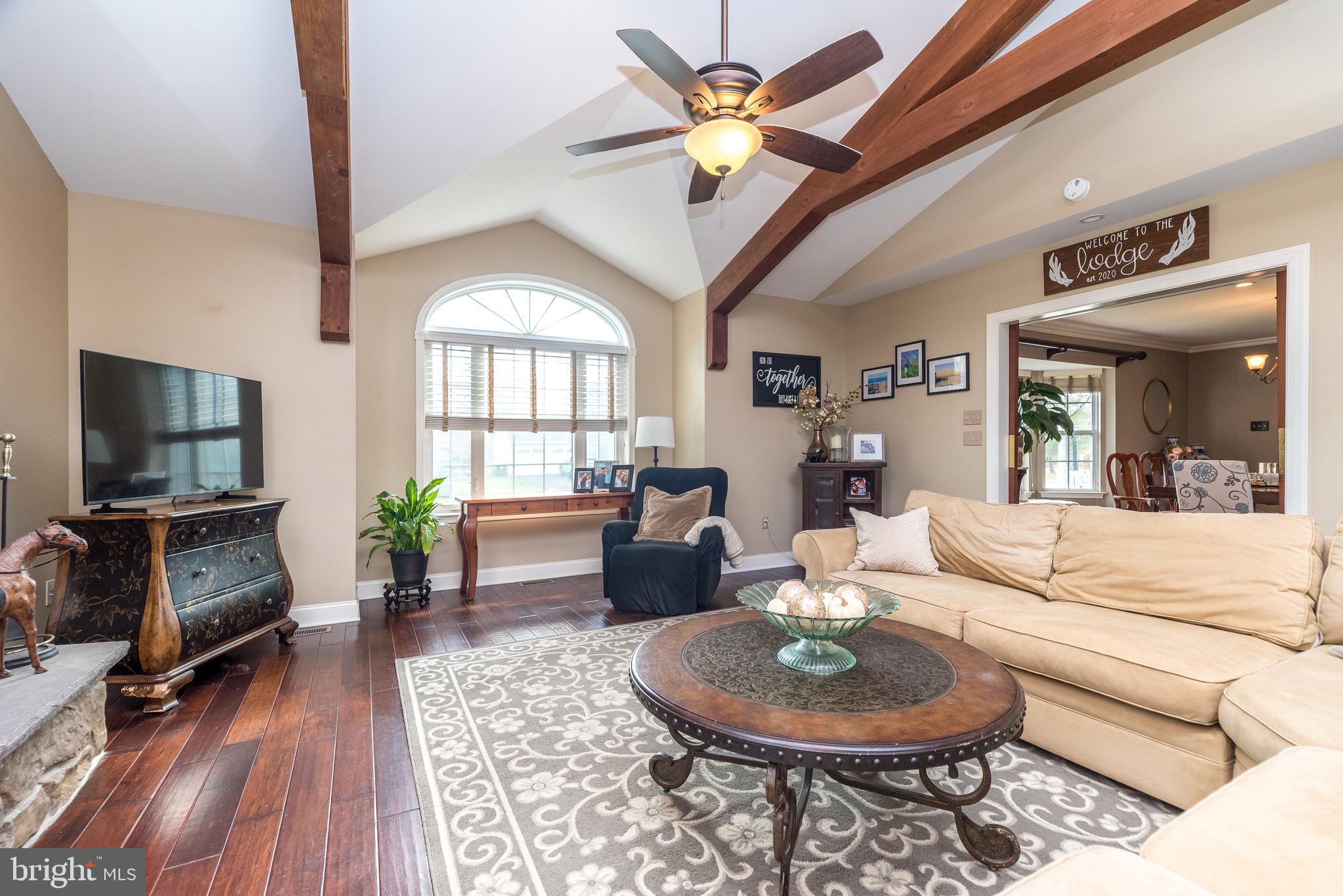 HIDDEN POND - Residential