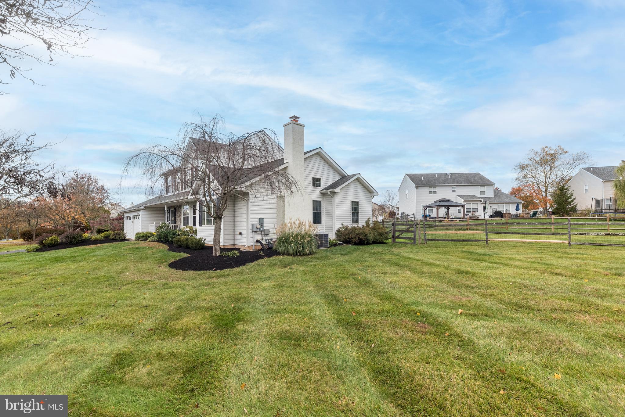 HIDDEN POND - Residential
