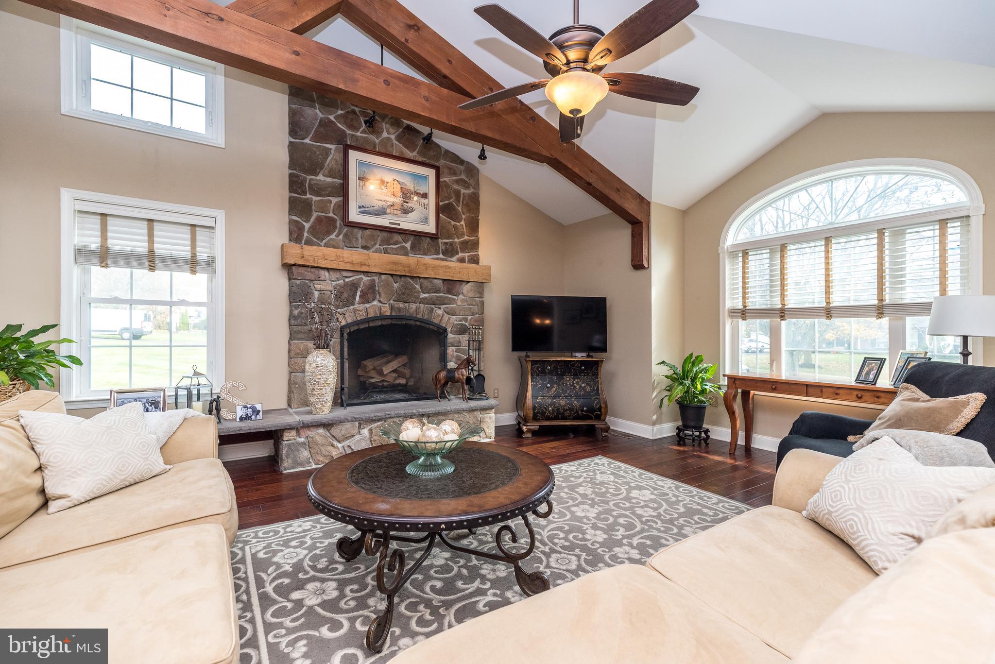 HIDDEN POND - Residential