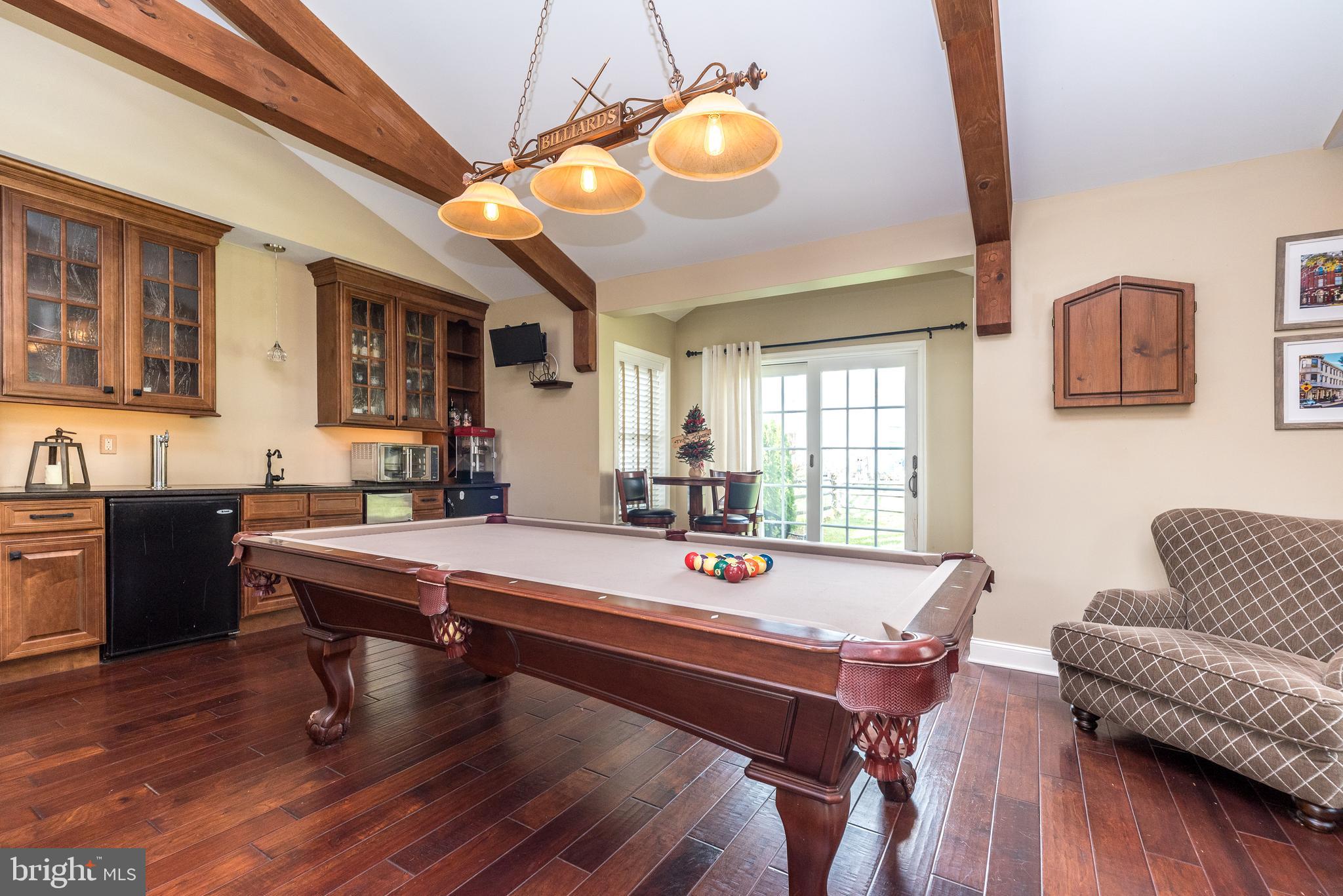 HIDDEN POND - Residential