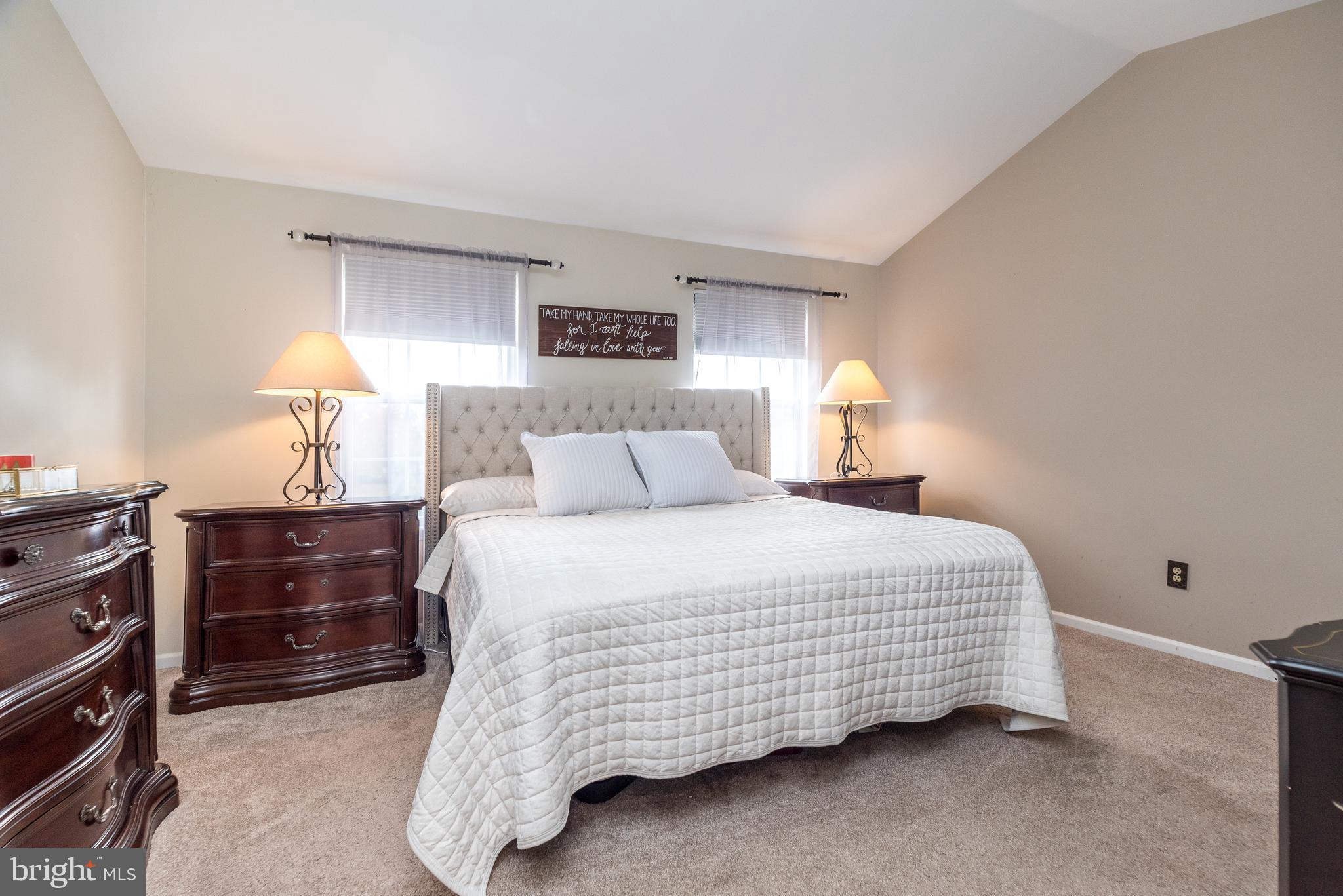 HIDDEN POND - Residential