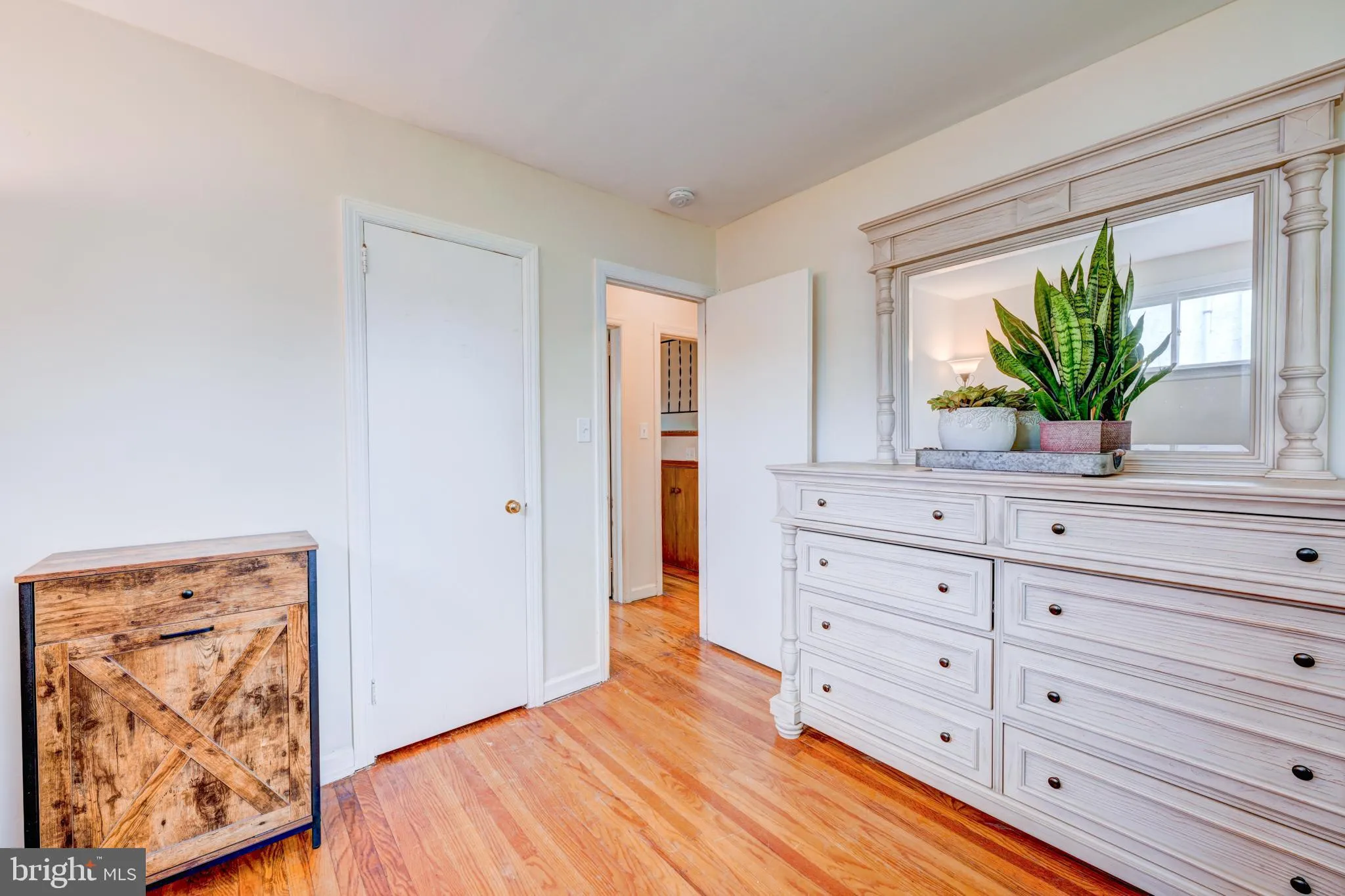 Willow Grove, Pennsylvania 19090, United States, 5 Bedrooms Bedrooms, ,2 BathroomsBathrooms,Residential,Contingent,139221