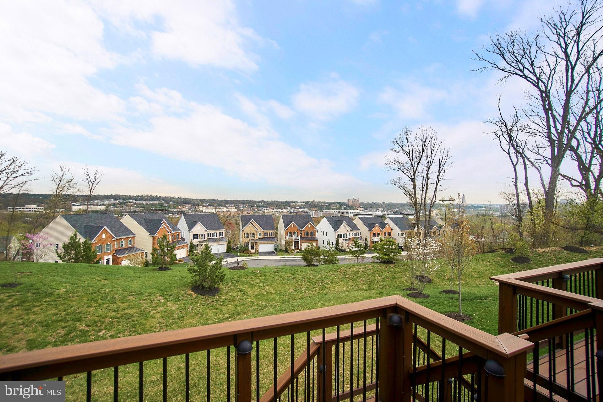 BURGUNDY WOODS - Residential