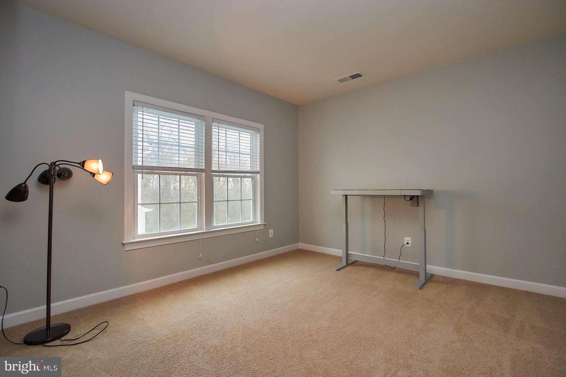 BURGUNDY WOODS - Residential