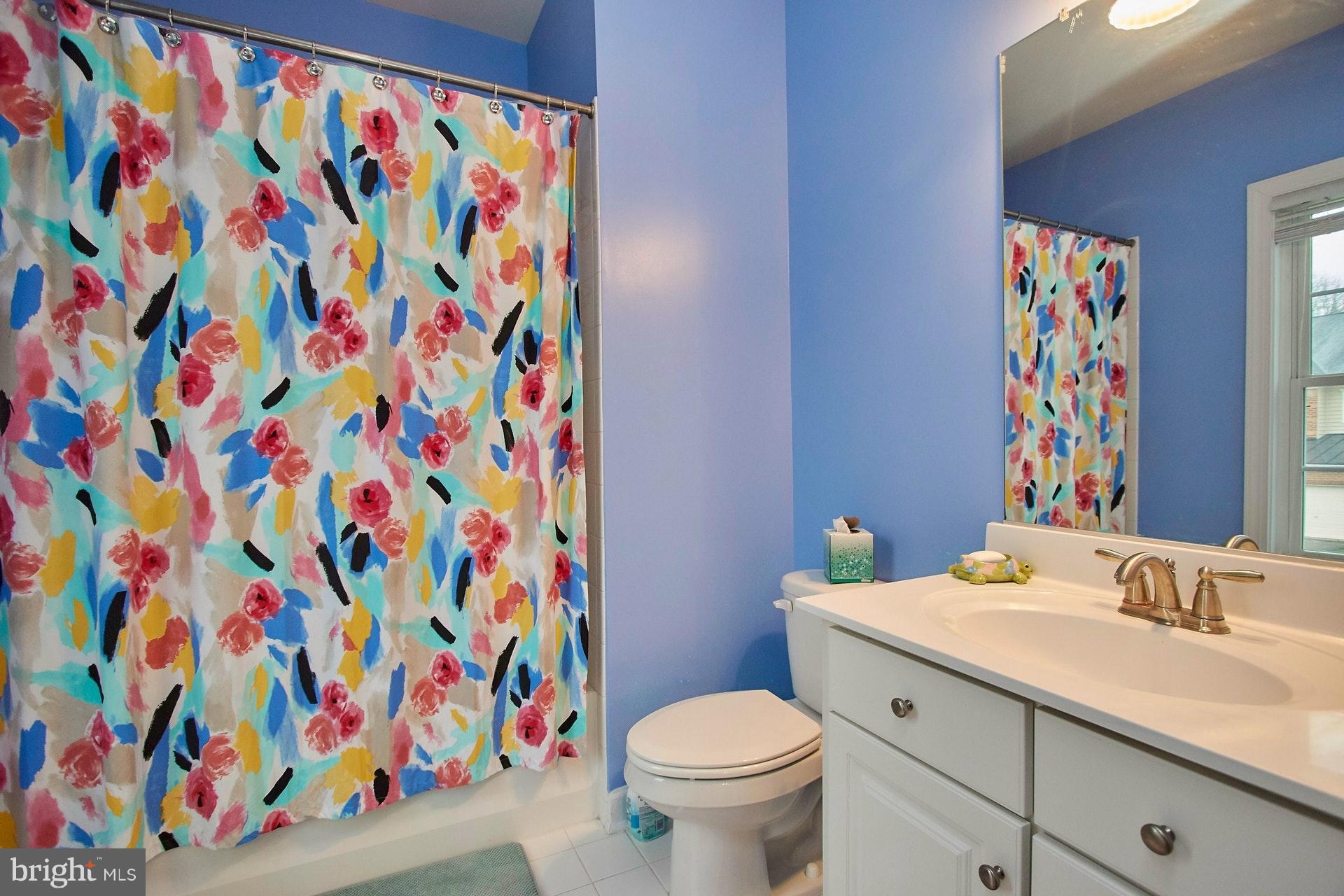 BURGUNDY WOODS - Residential