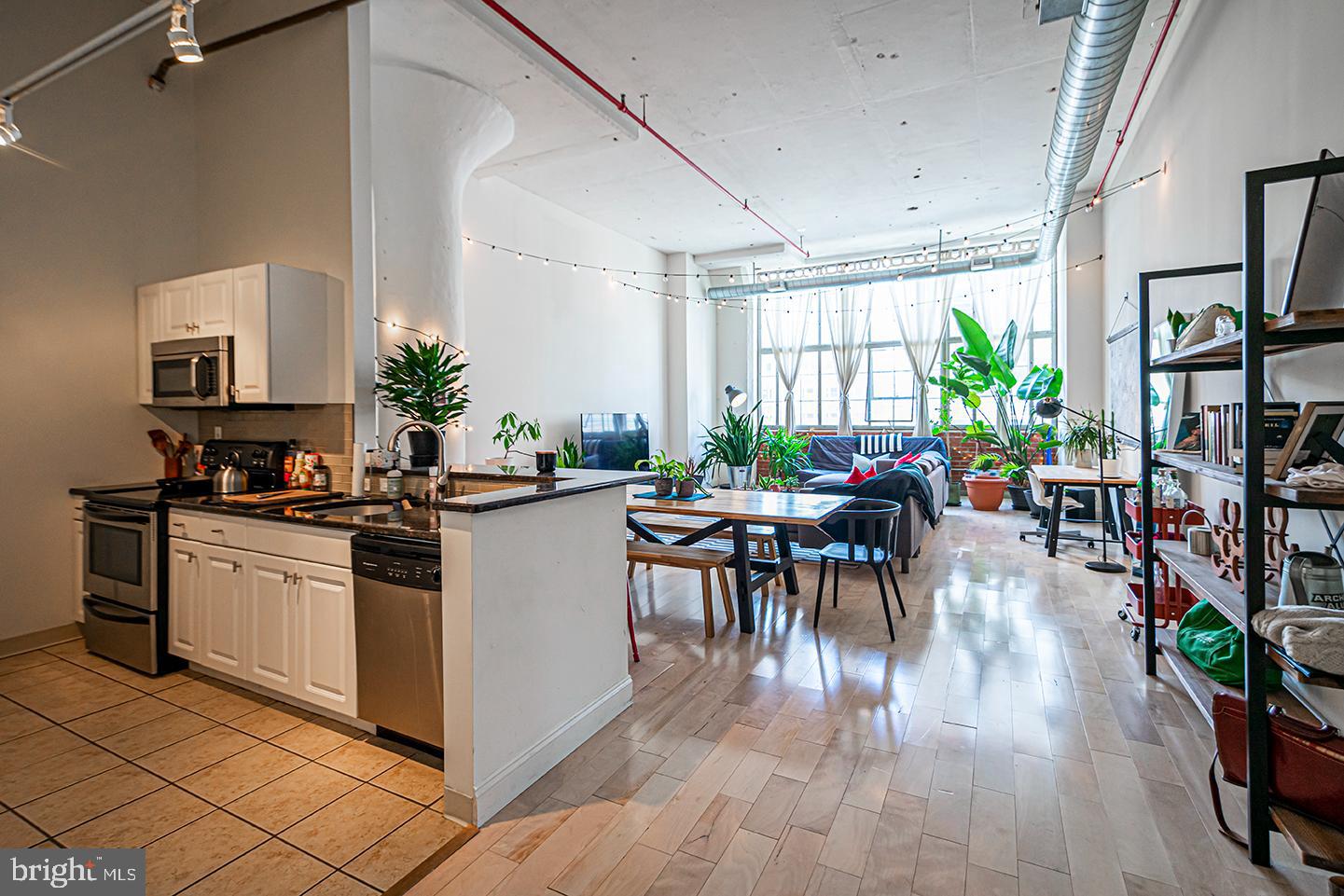 A spectacularly, spacious 1 bedroom, 1 bathroom apartment in the Liberties Lofts is waiting for you! Located at 5th and Brown in Northern Liberties, you’ll be steps from Federal Donuts, Pura Vida, Honey’s Sit n Eat, DiBruno Bros, Yards Brewery, public transportation and MORE! This loft-style apartment features enormous industrial windows with high ceilings, hardwood floors throughout, and central air. The kitchen includes plenty of cabinet space, a garbage disposal and stainless steel dishwasher, microwave, refrigerator and electric range. All tenants have access to coin operated laundry on every floor, a loading dock for easy moving and a shared roof deck with Philadelphia skyline and bridge views!
*Pets permitted with owner approval
*$500 non-refundable pet fee per pet
*Limited off street parking available for $150/mo