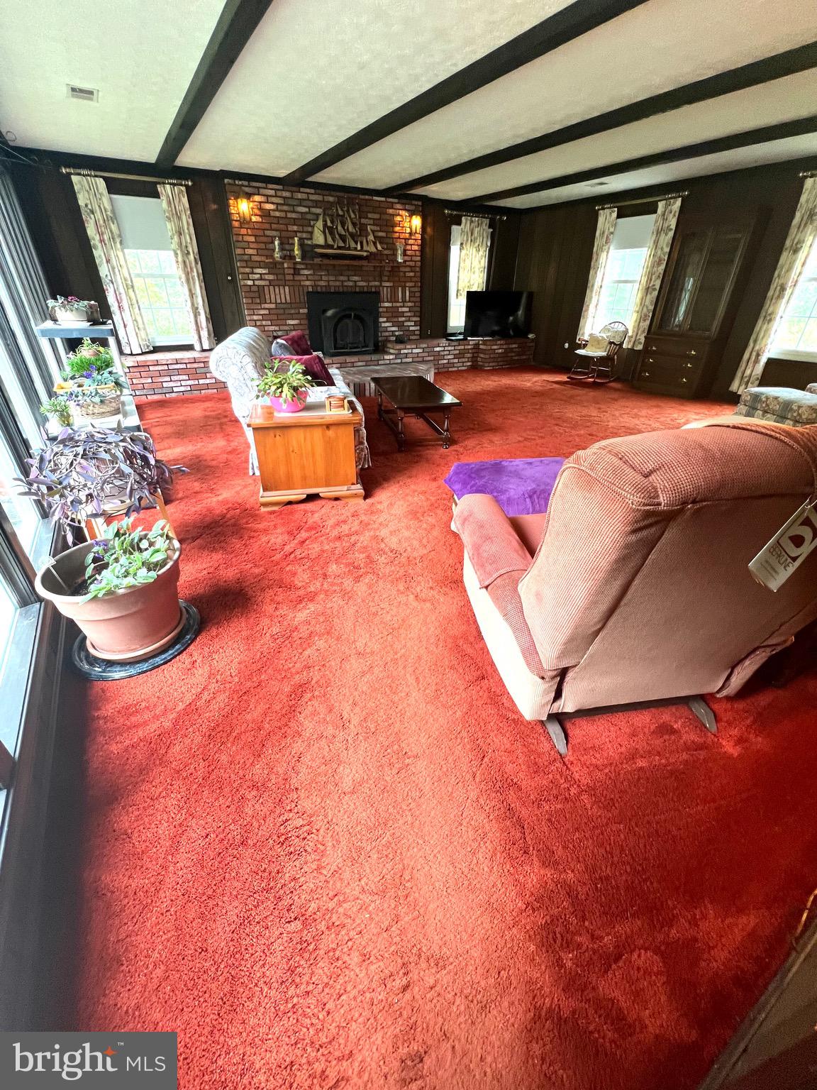 KNOLLAND - Residential