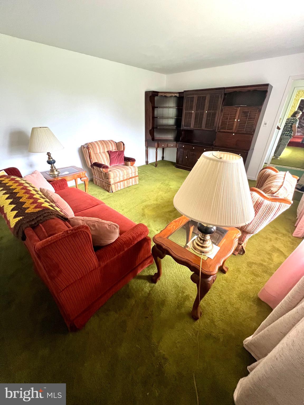 KNOLLAND - Residential