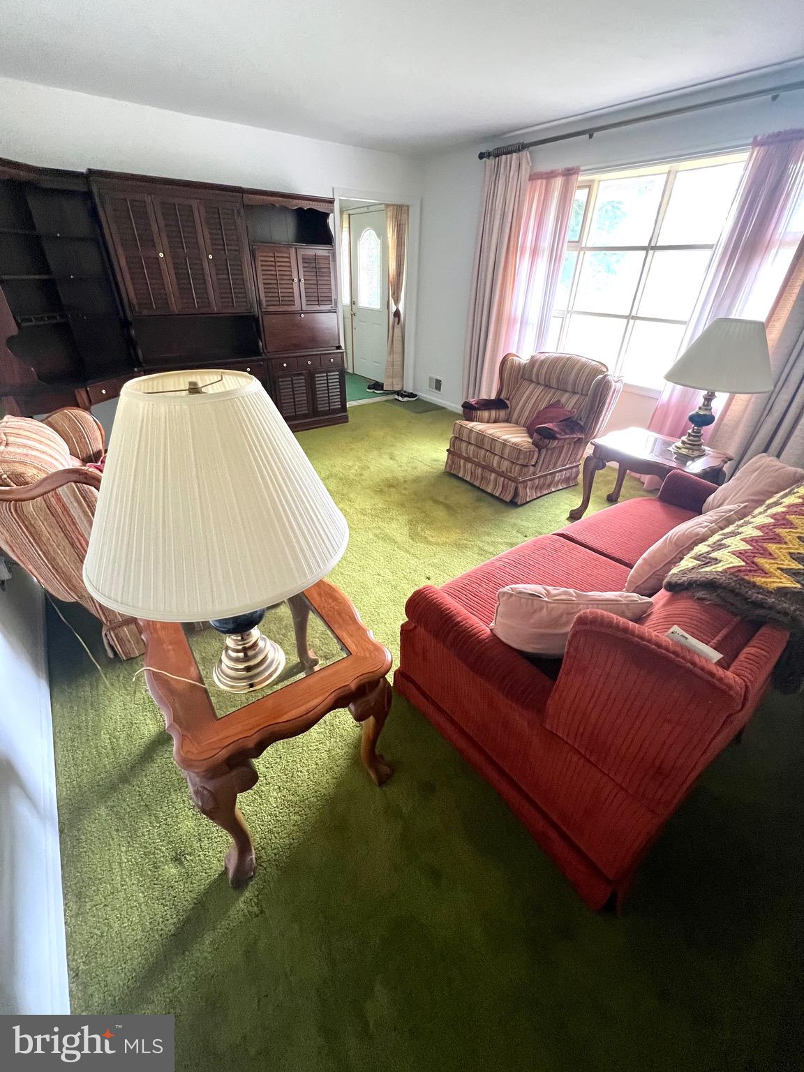 KNOLLAND - Residential