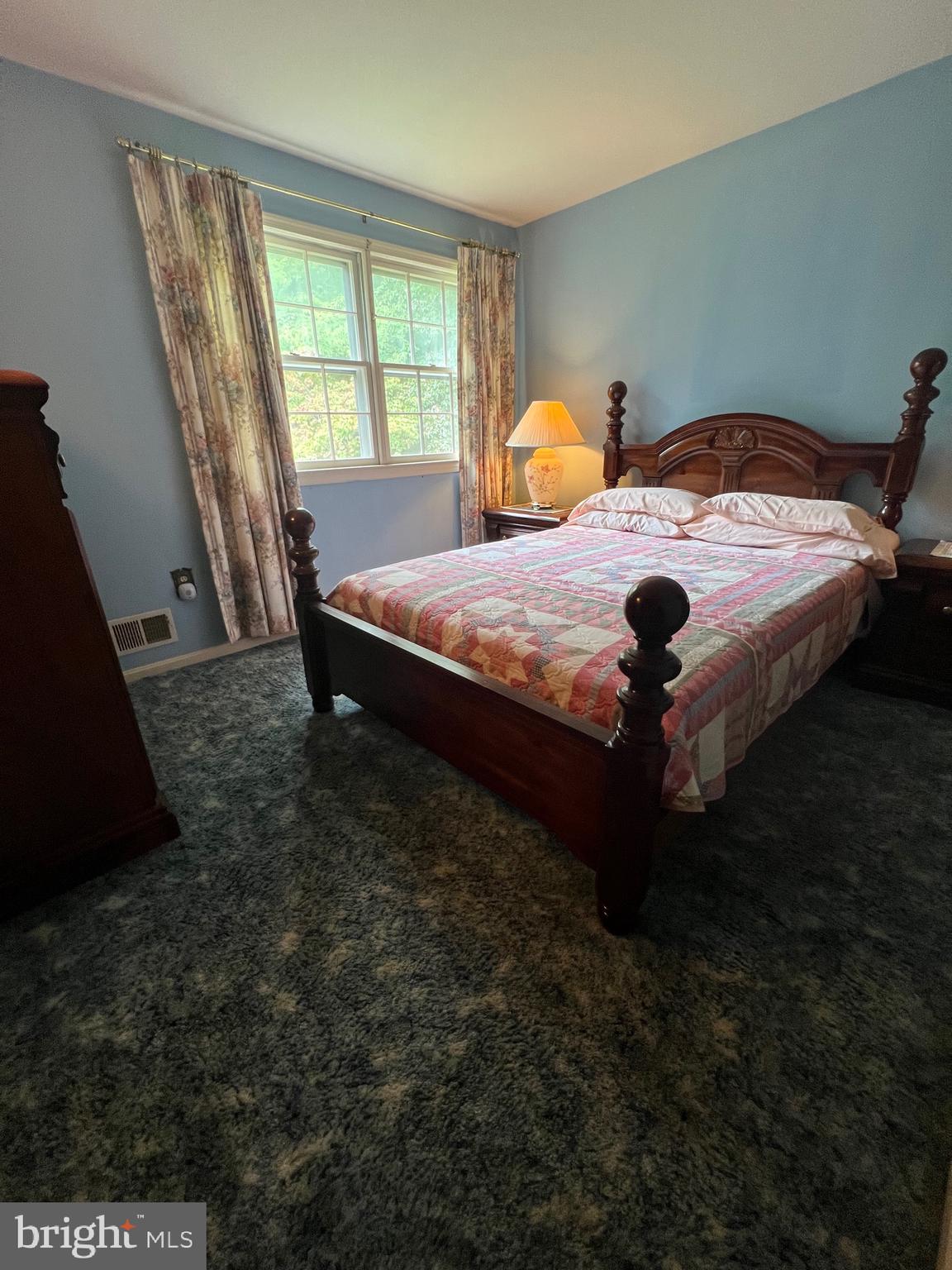 KNOLLAND - Residential