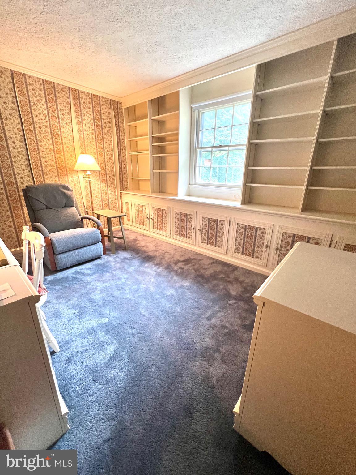 KNOLLAND - Residential