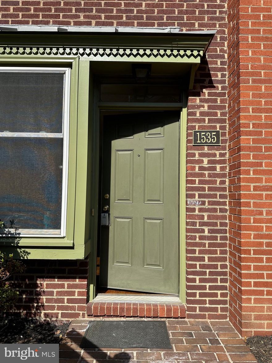 1 BLOCK TO BRADDOCK METRO in highly sought after Colecroft! FRESH and CLEAN all brick 3 bedroom/2 bath 4 level townhouse. UPDATED KITCHEN with beautiful quartz counters. Updated baths. Wood floors. Fireplace. HUGE BASEMENT. Washer/dryer.1 assigned parking + tons of street. THISCLOSE to DelRay and Old Town! Great shops and restaurants and fitness studios all near by. Pets cbc (NMT 2, <80lbs total, $100 monthly for 1st year only. after that 0). Min inc = $159,600+. Cert funds required. Professionally managed. All checks to Stanciu Management.