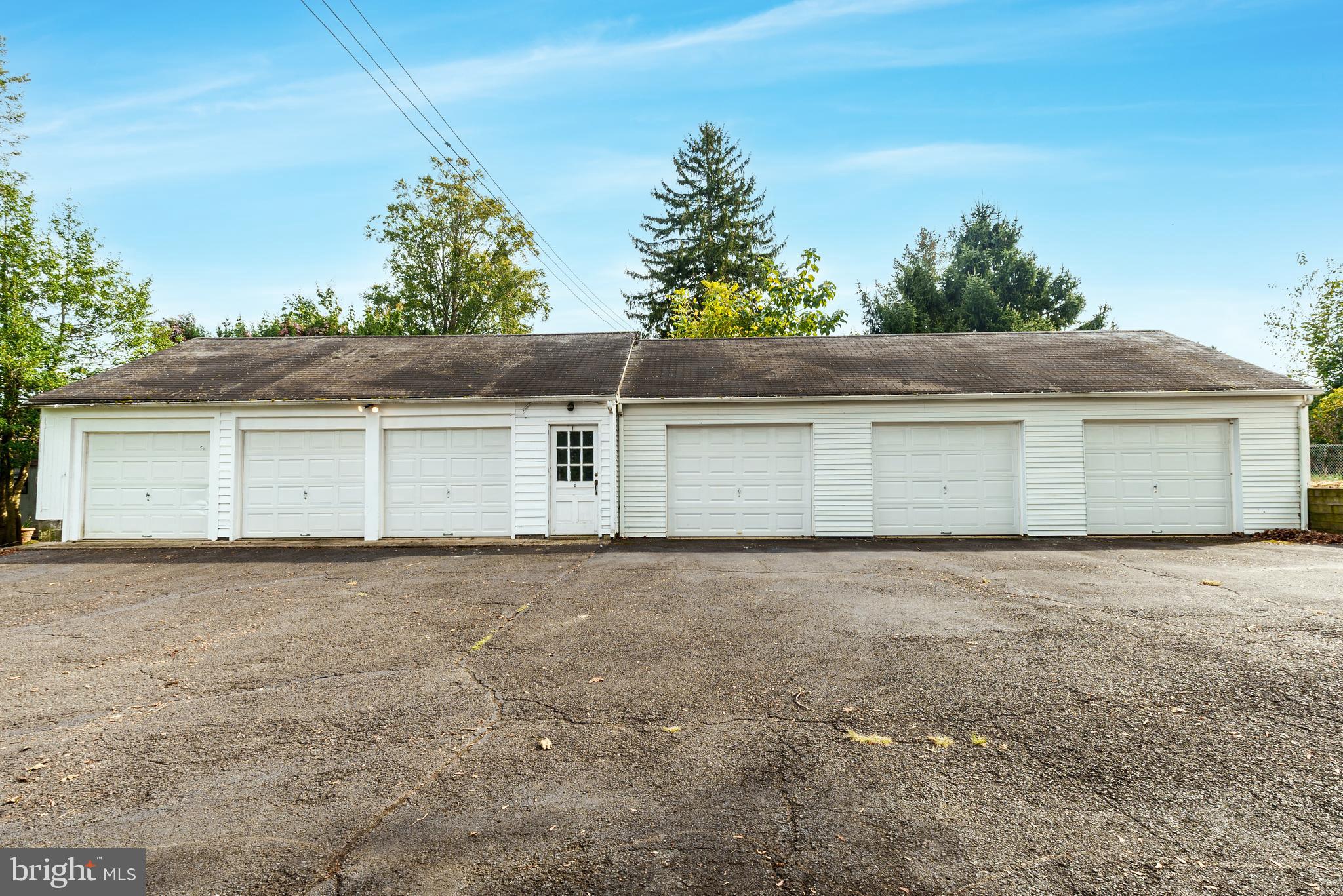 LANGHORNE CREST - Residential