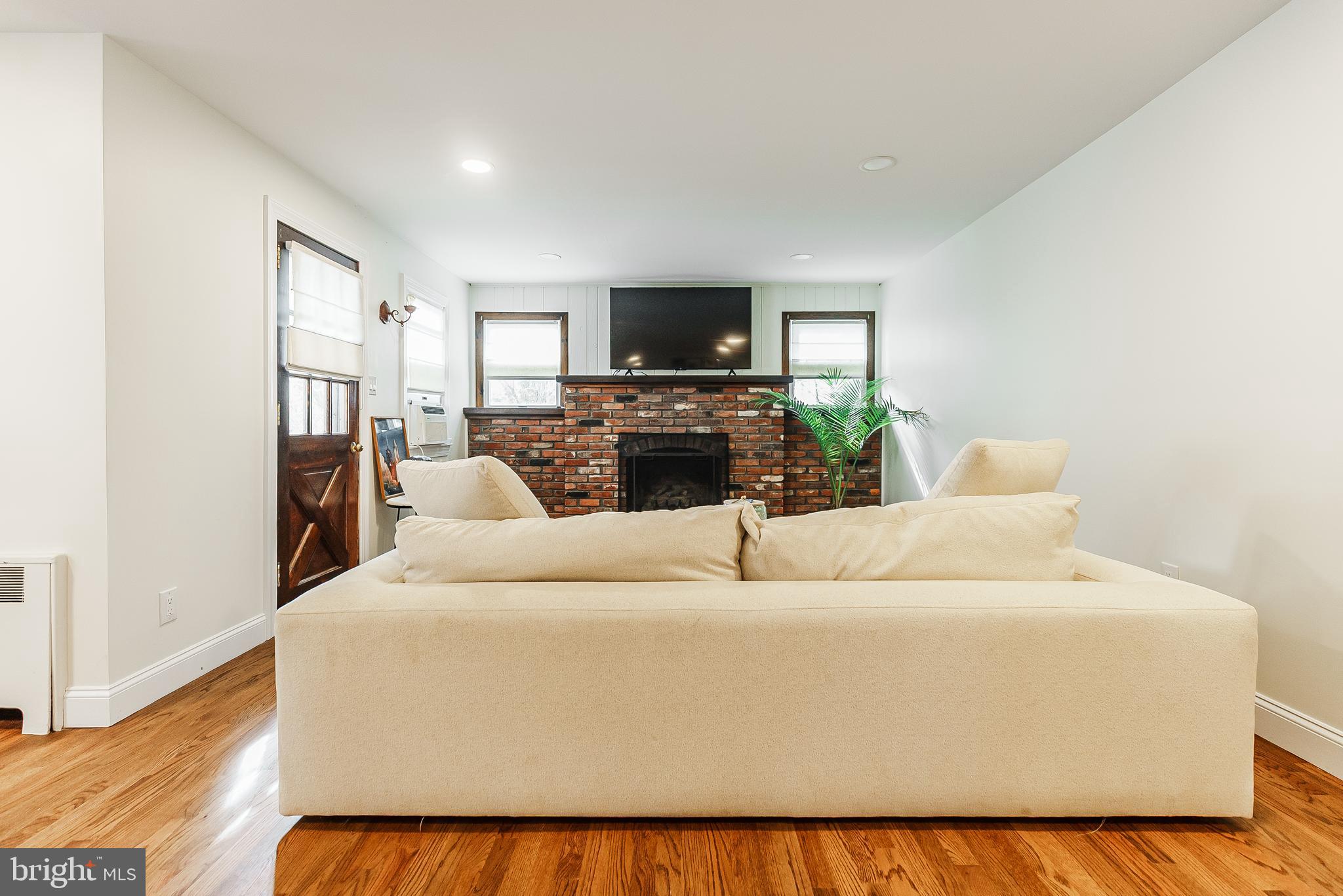 LANGHORNE CREST - Residential