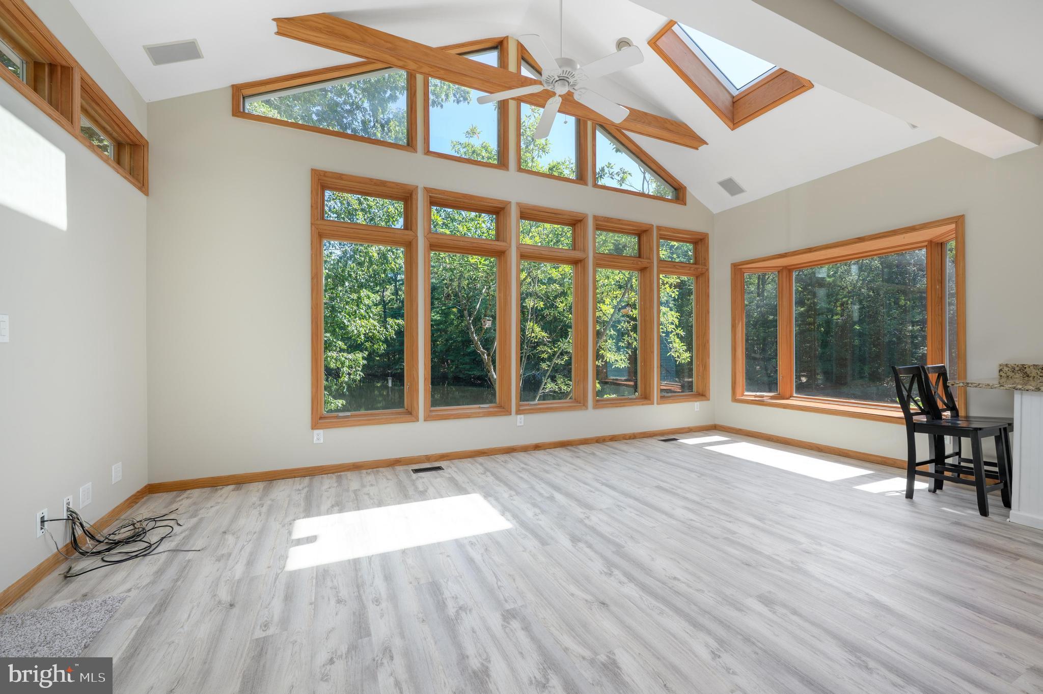 7 HERON COURT