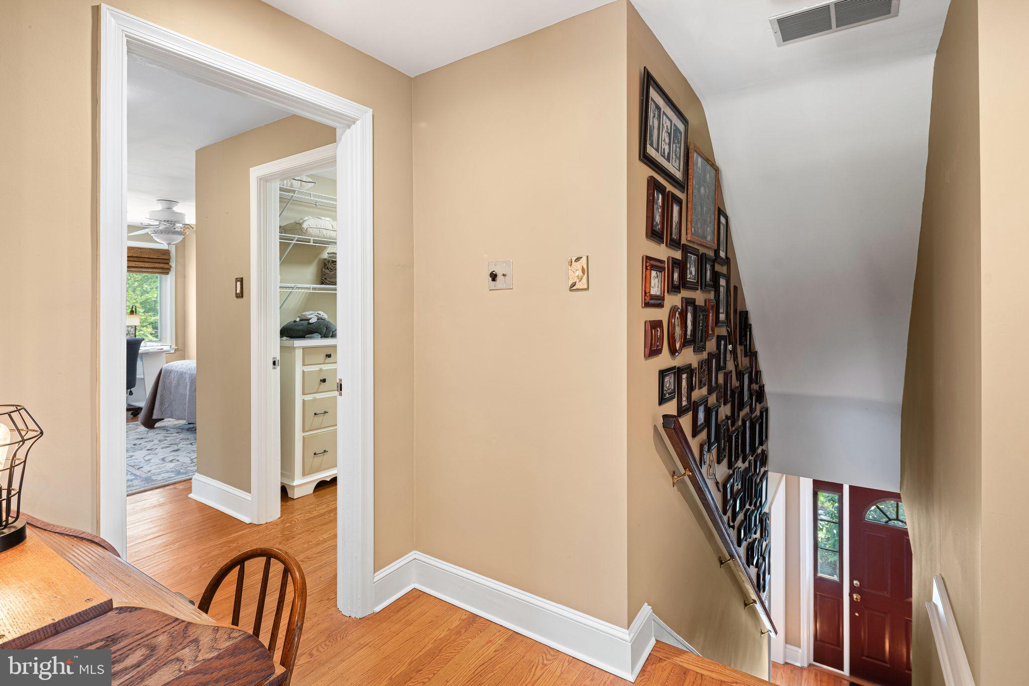 MEADOWBROOK - Residential