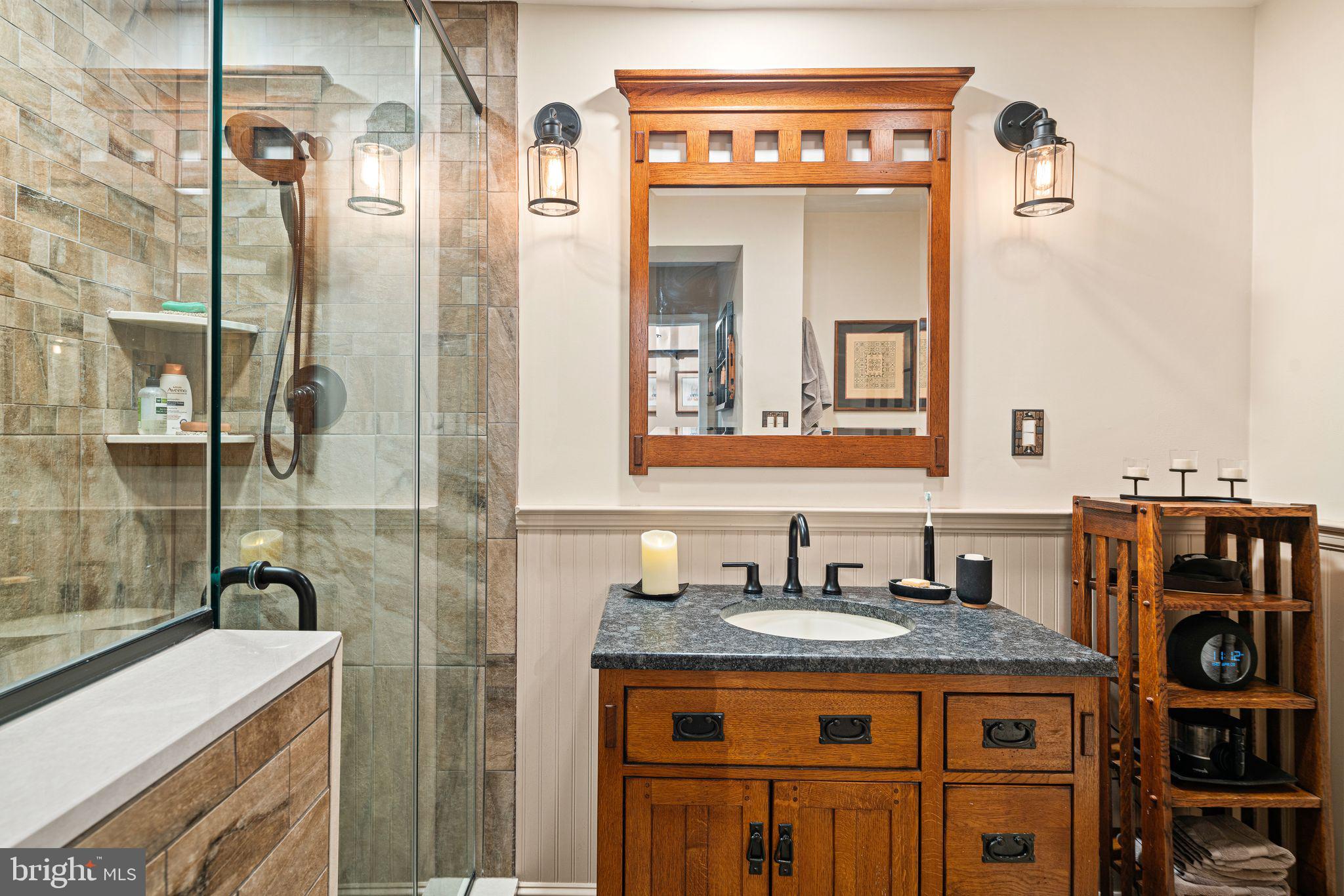 MEADOWBROOK - Residential