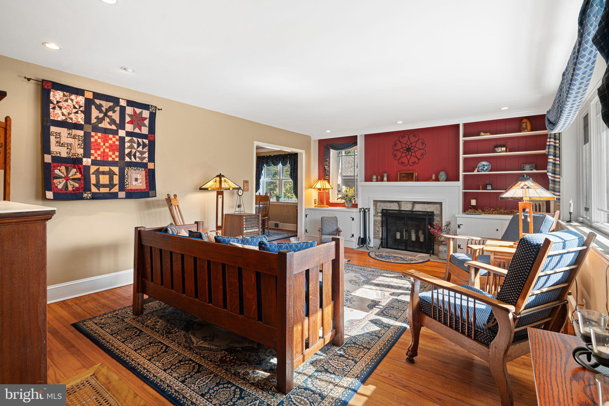 MEADOWBROOK - Residential