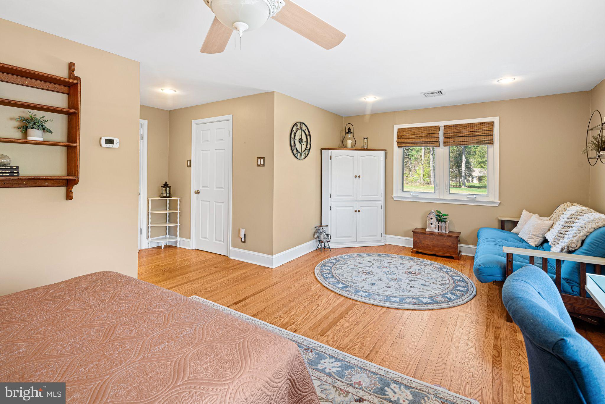 MEADOWBROOK - Residential