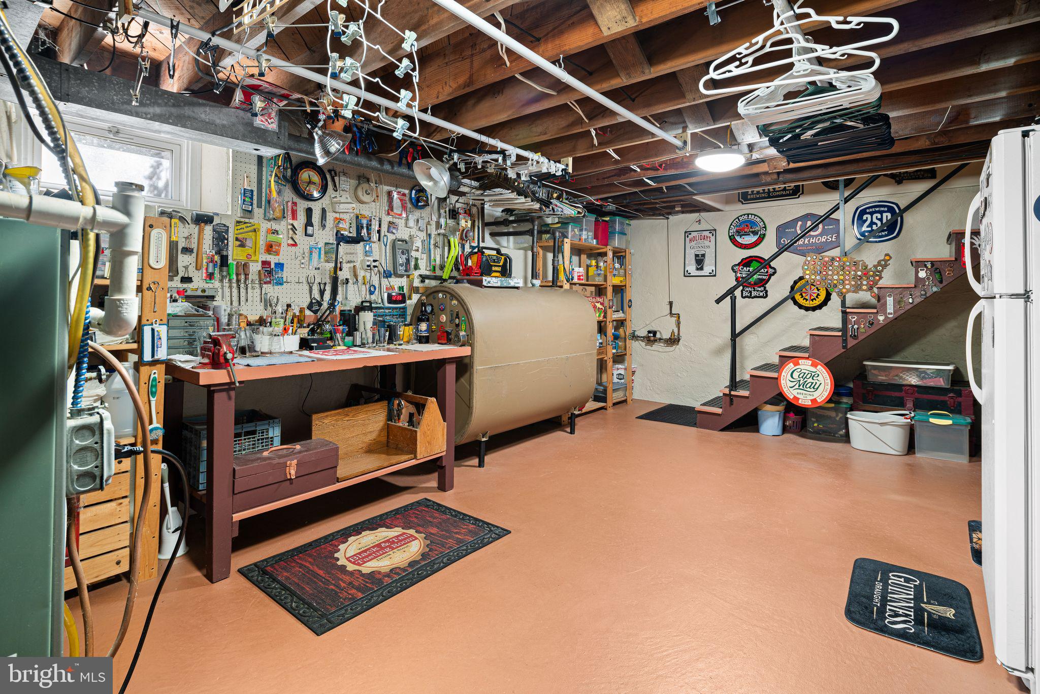 MEADOWBROOK - Residential