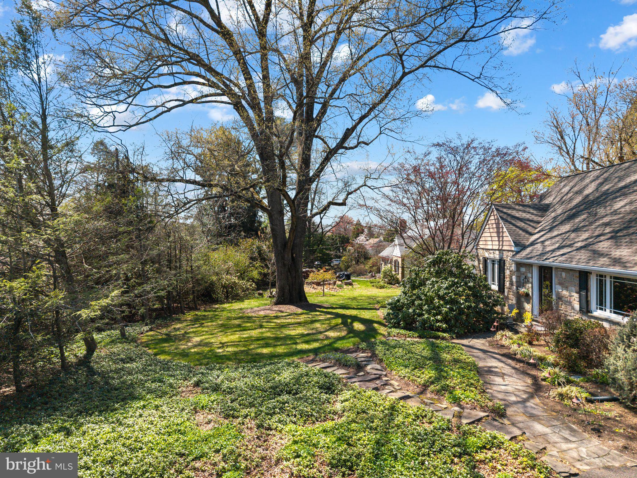 MEADOWBROOK - Residential