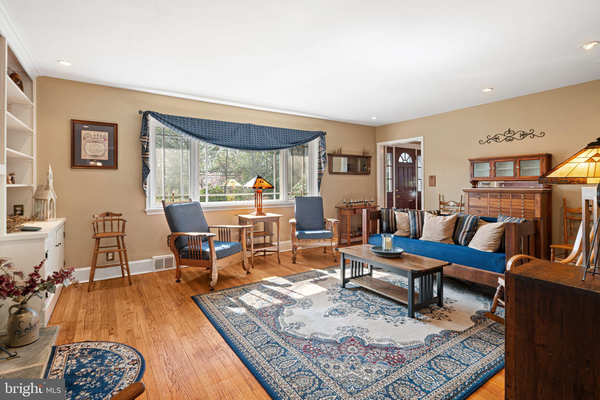 MEADOWBROOK - Residential