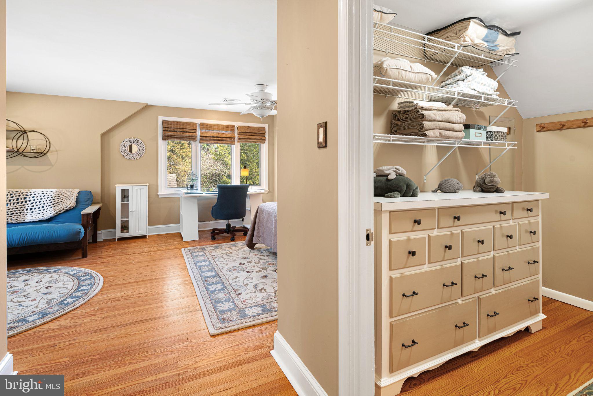 MEADOWBROOK - Residential