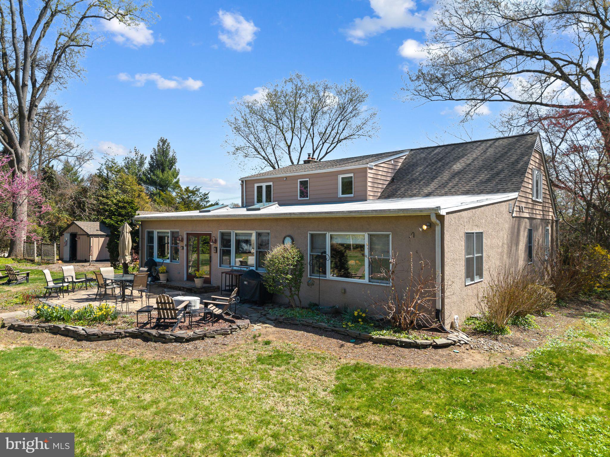 MEADOWBROOK - Residential