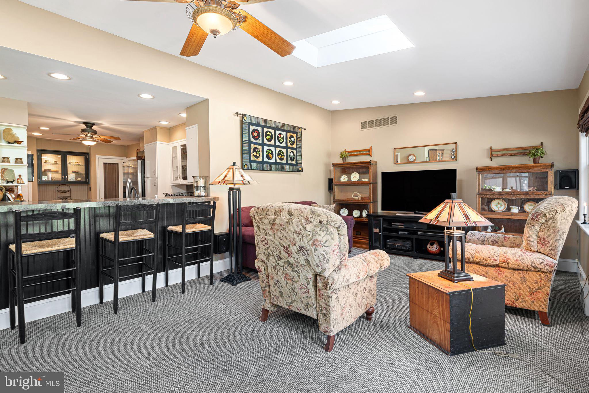 MEADOWBROOK - Residential