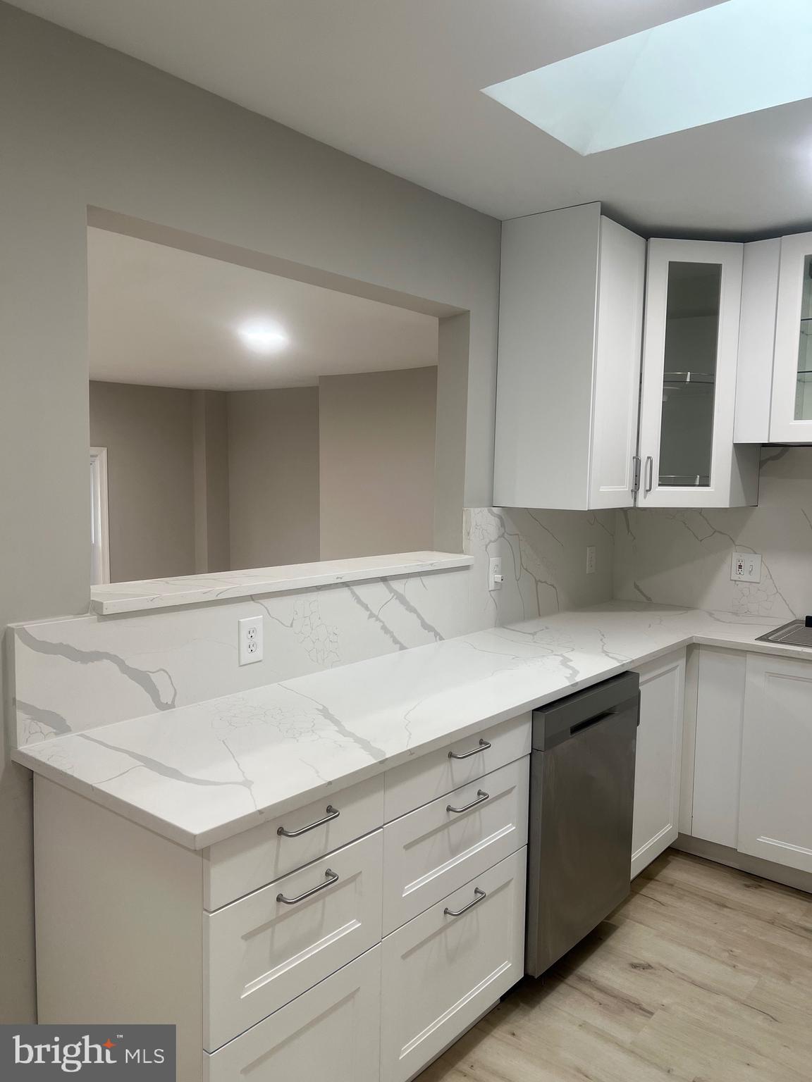 LAKECREST - Residential