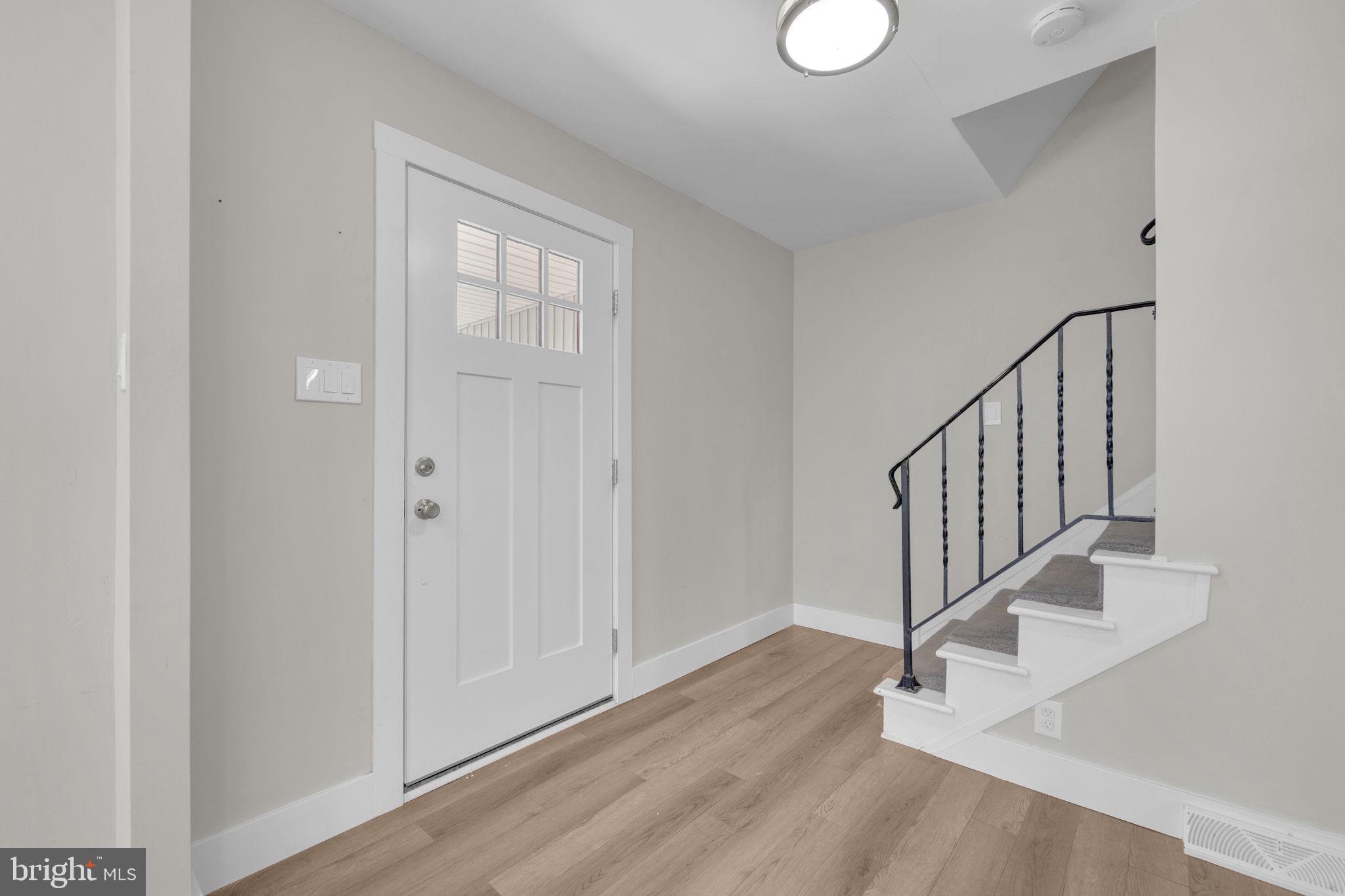 15 W KENNEDY DRIVE