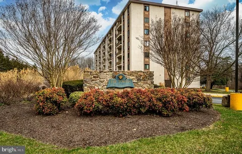 27210 Valley Run Drive Unit 210, Wilmington, DE MLS: DENC2078950