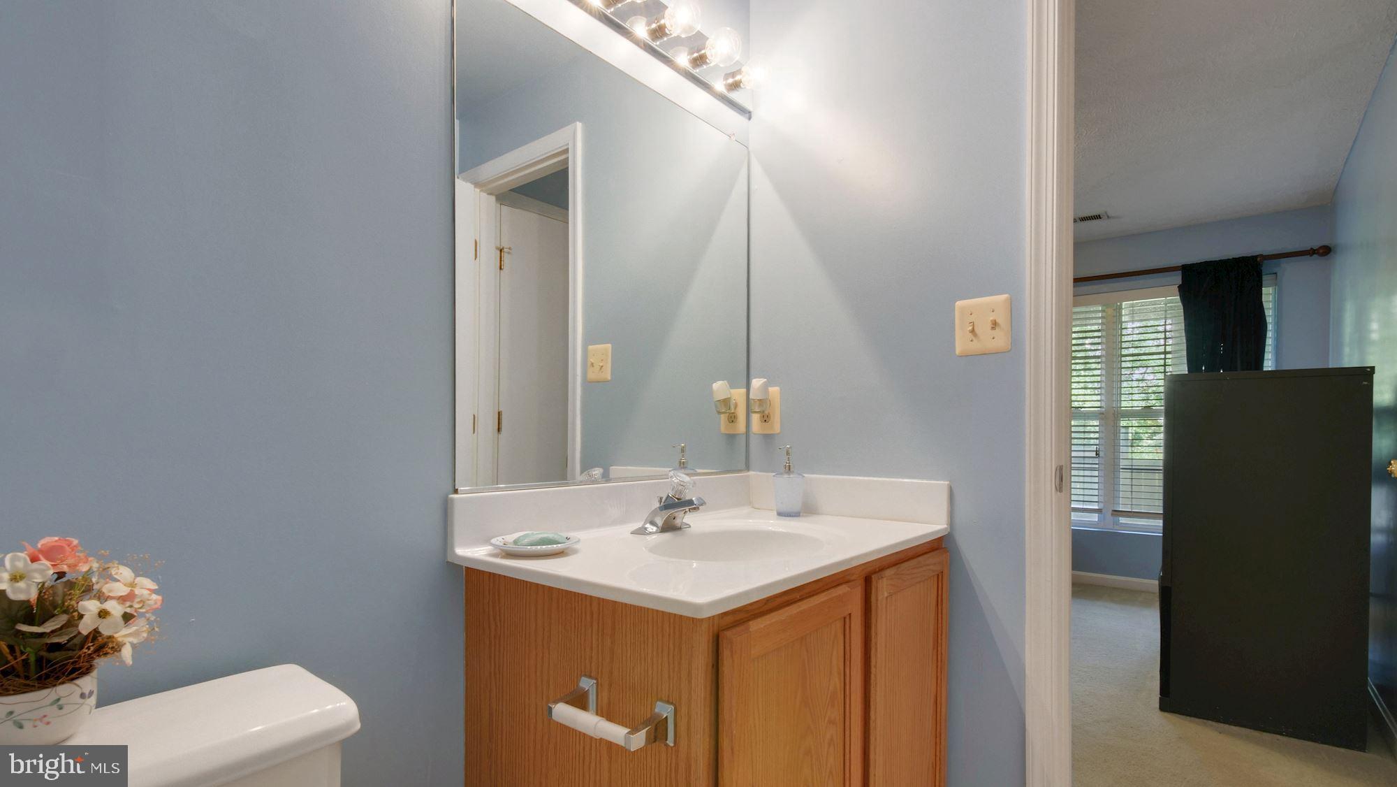 CENTRE RIDGE LAND BAY - Residential Lease