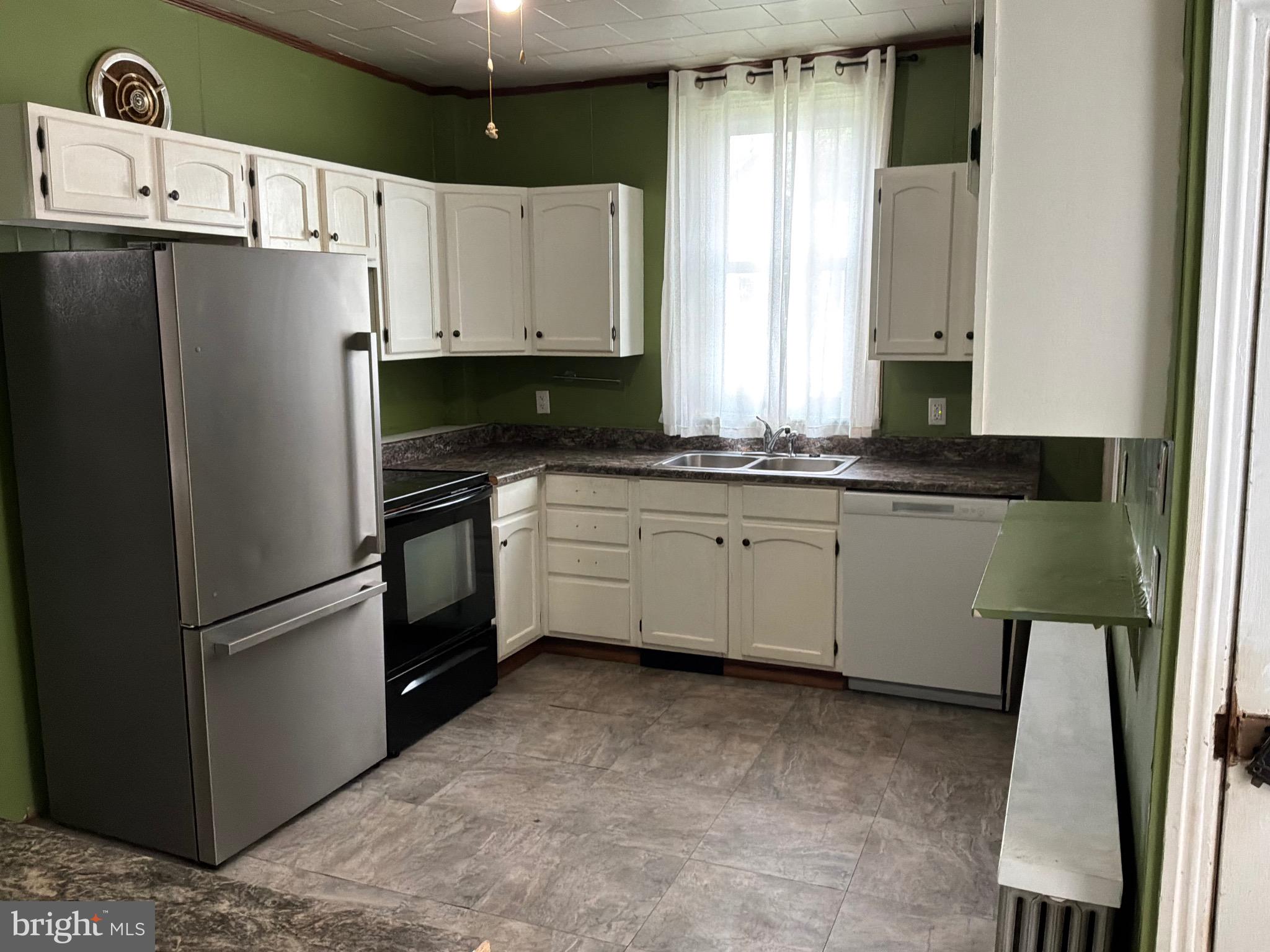 DOWNTOWN WAYNESBORO - Residential