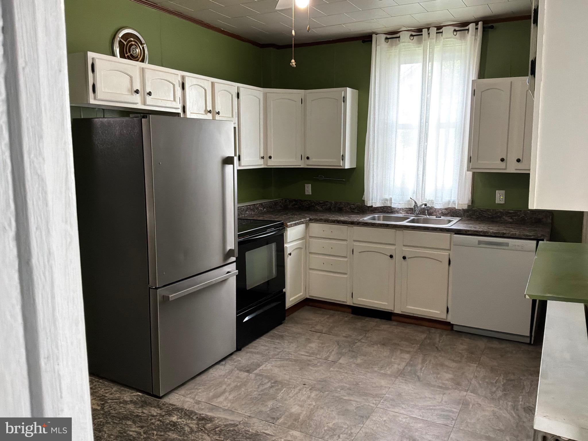 DOWNTOWN WAYNESBORO - Residential