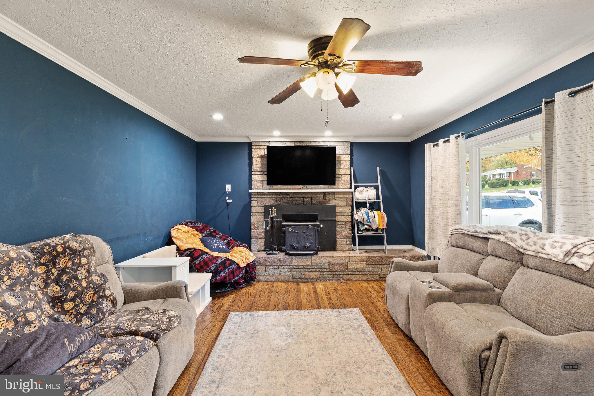 ROBIN HOOD MANOR - Residential