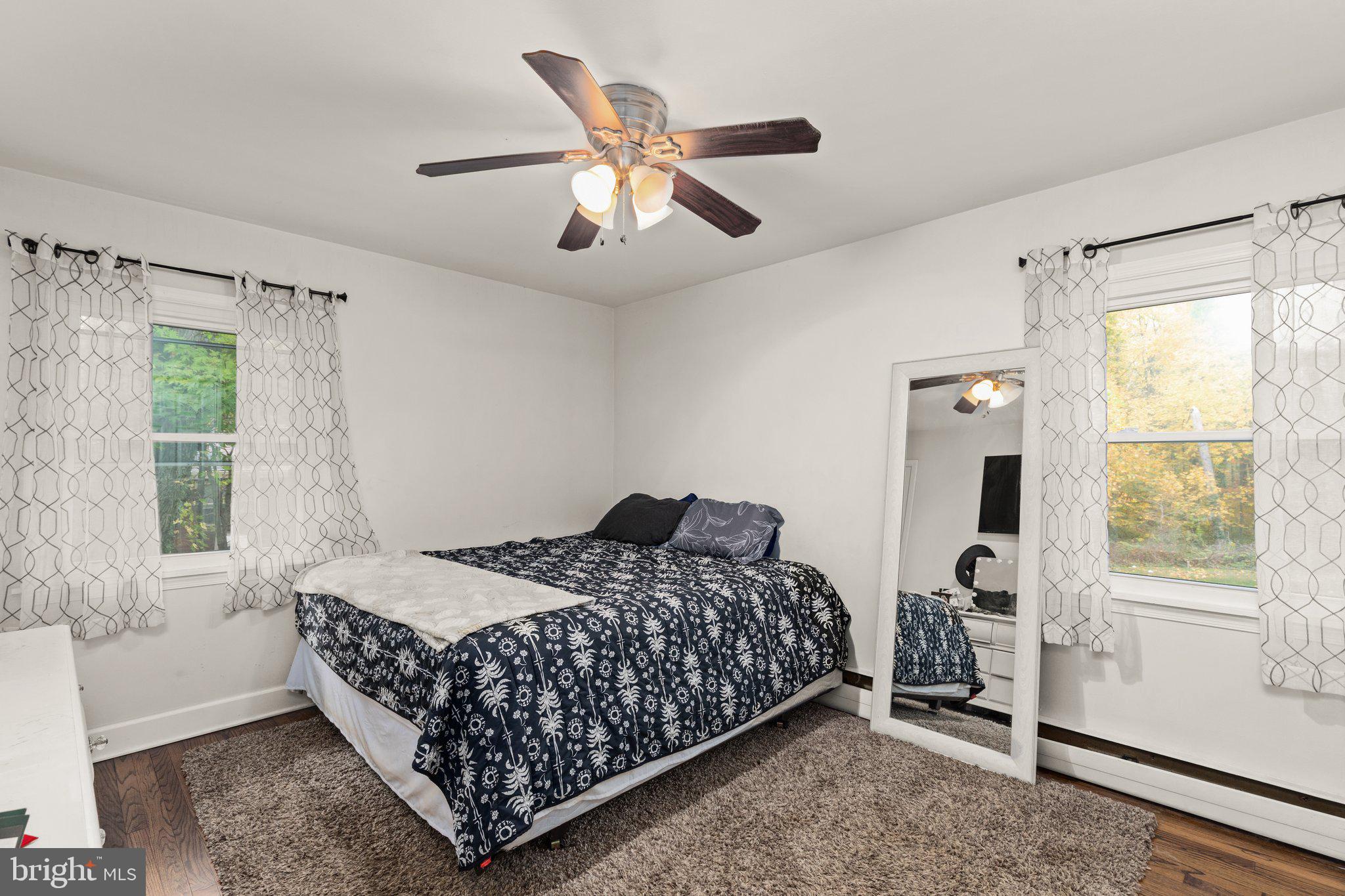 ROBIN HOOD MANOR - Residential