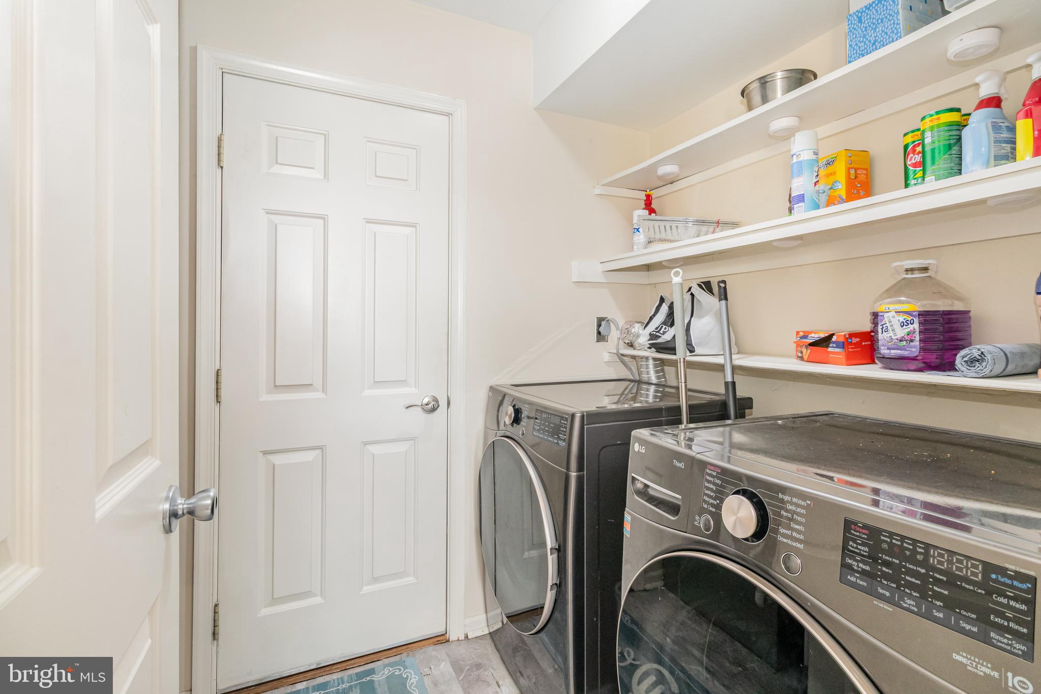 FOX KNOLL - Residential