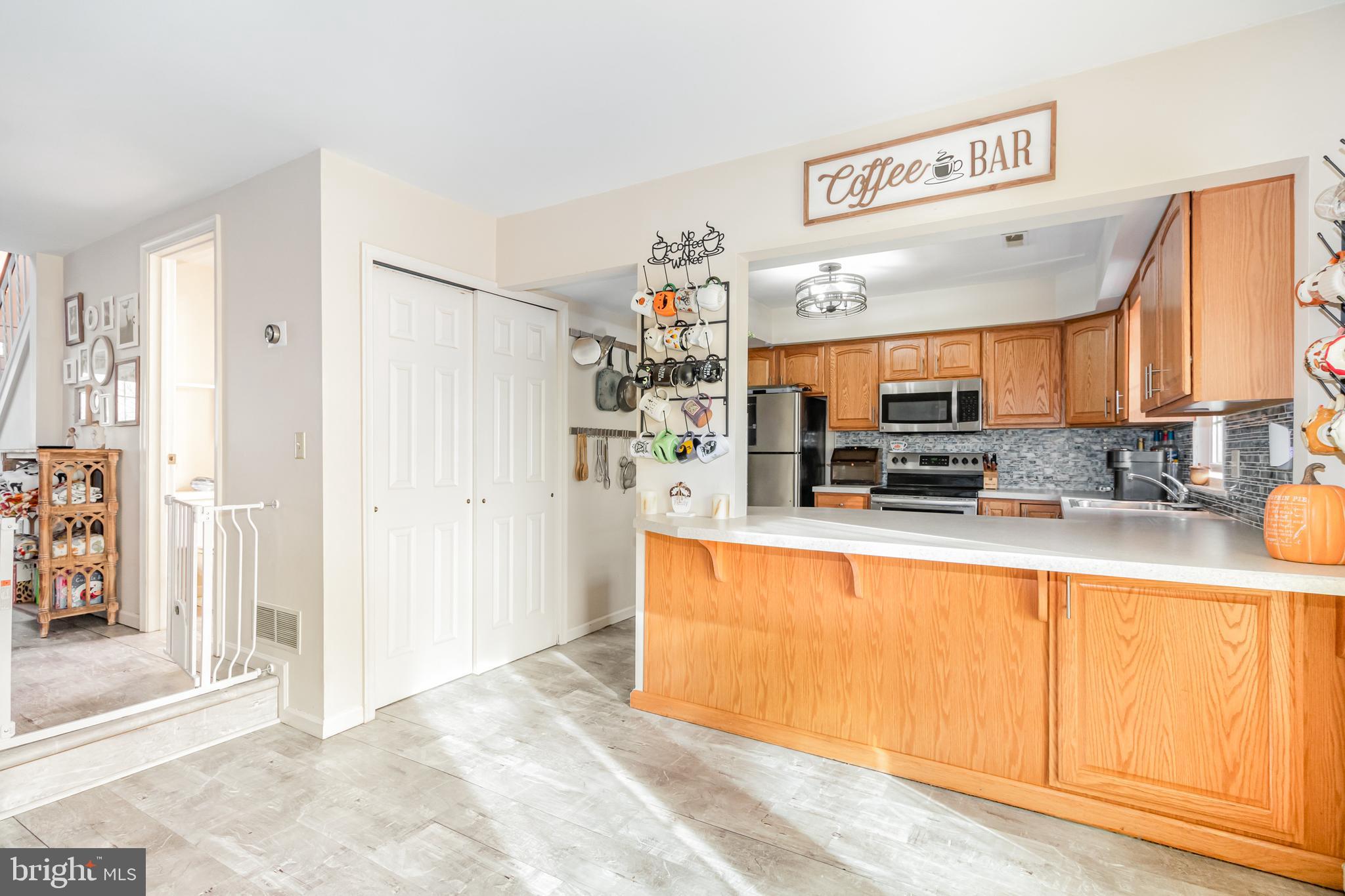 FOX KNOLL - Residential