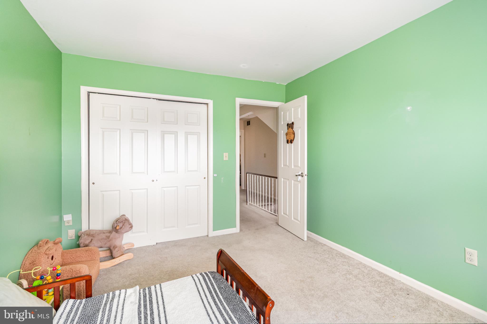 FOX KNOLL - Residential