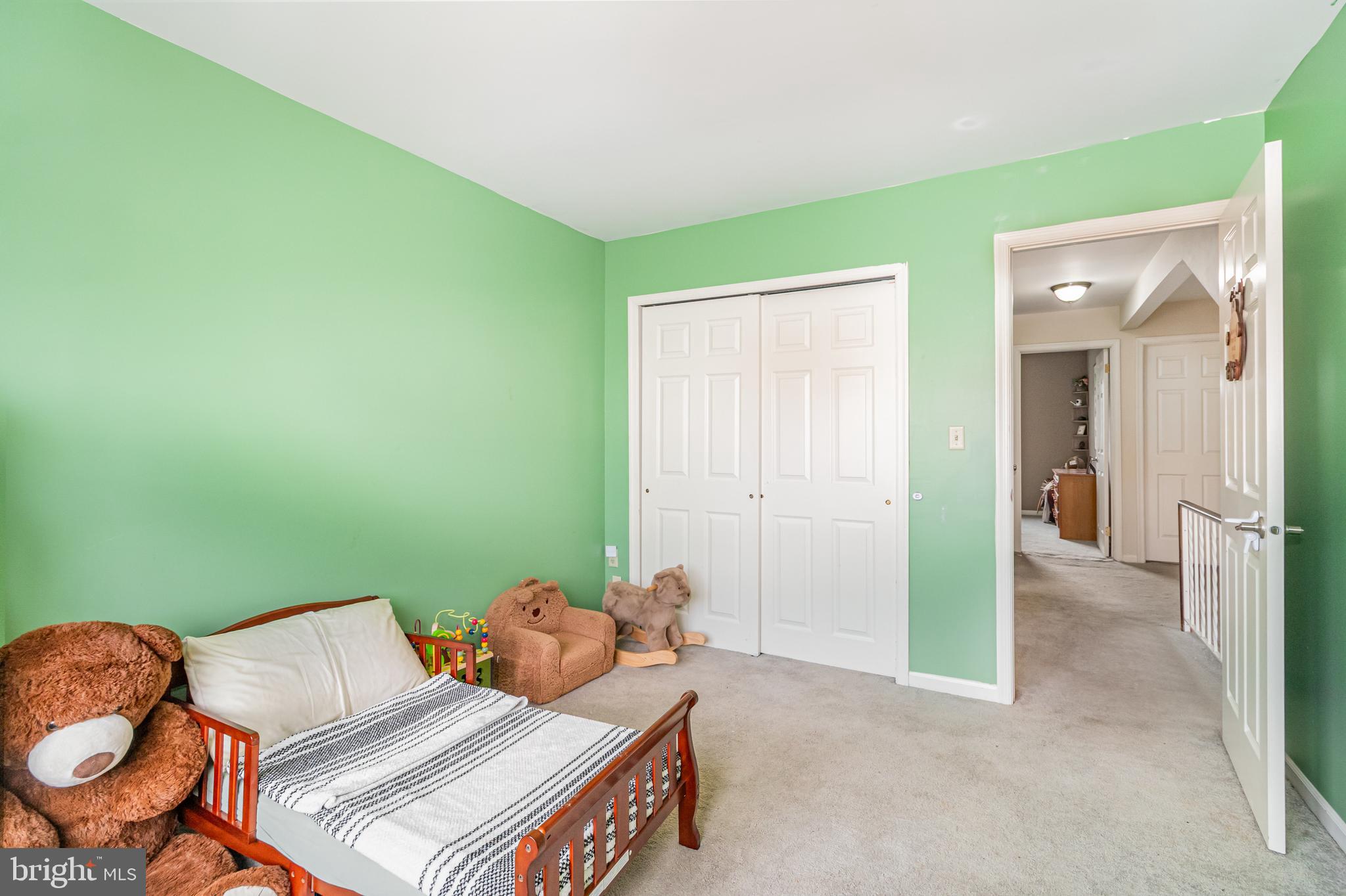 FOX KNOLL - Residential