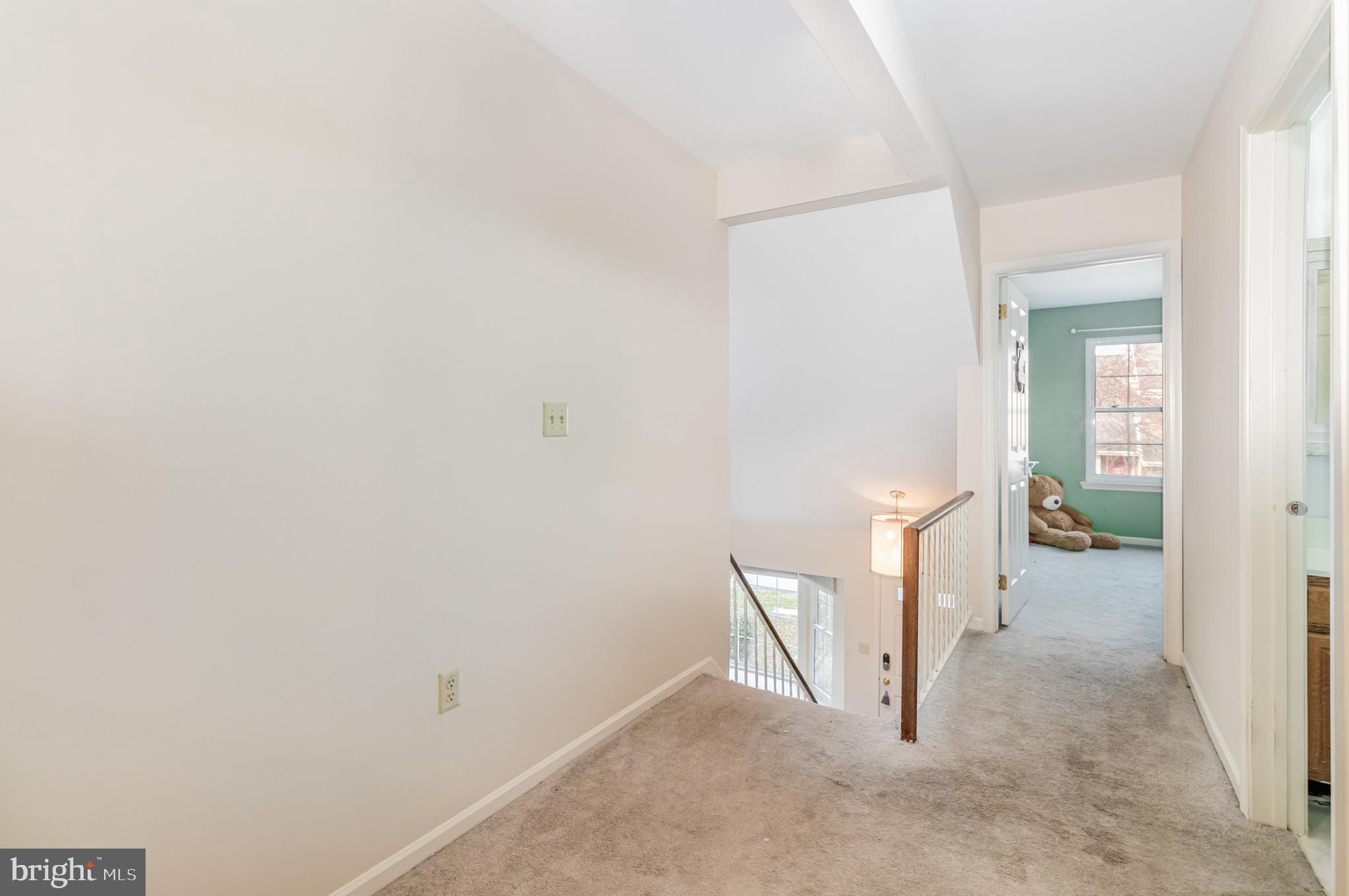 FOX KNOLL - Residential