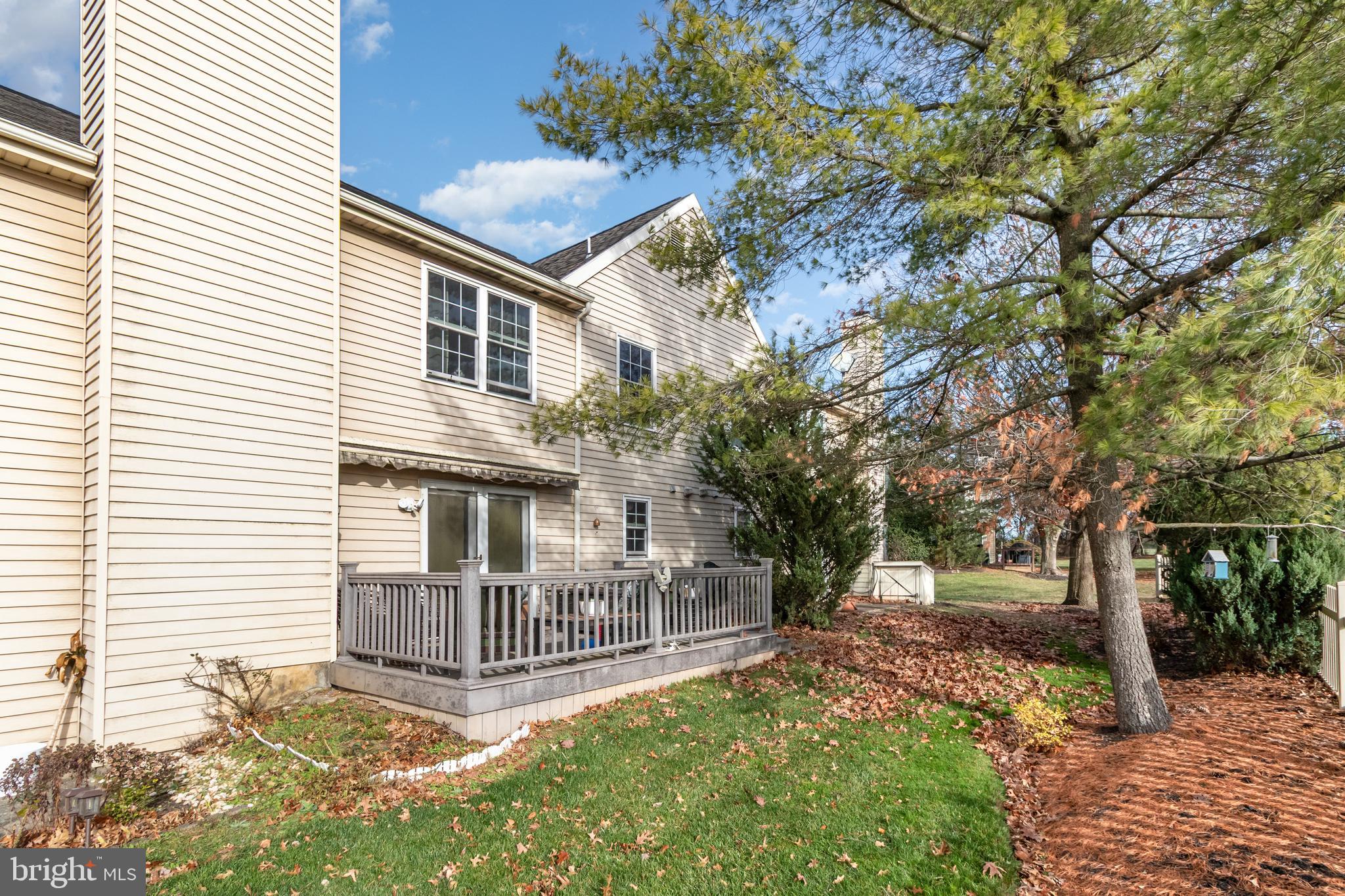 FOX KNOLL - Residential