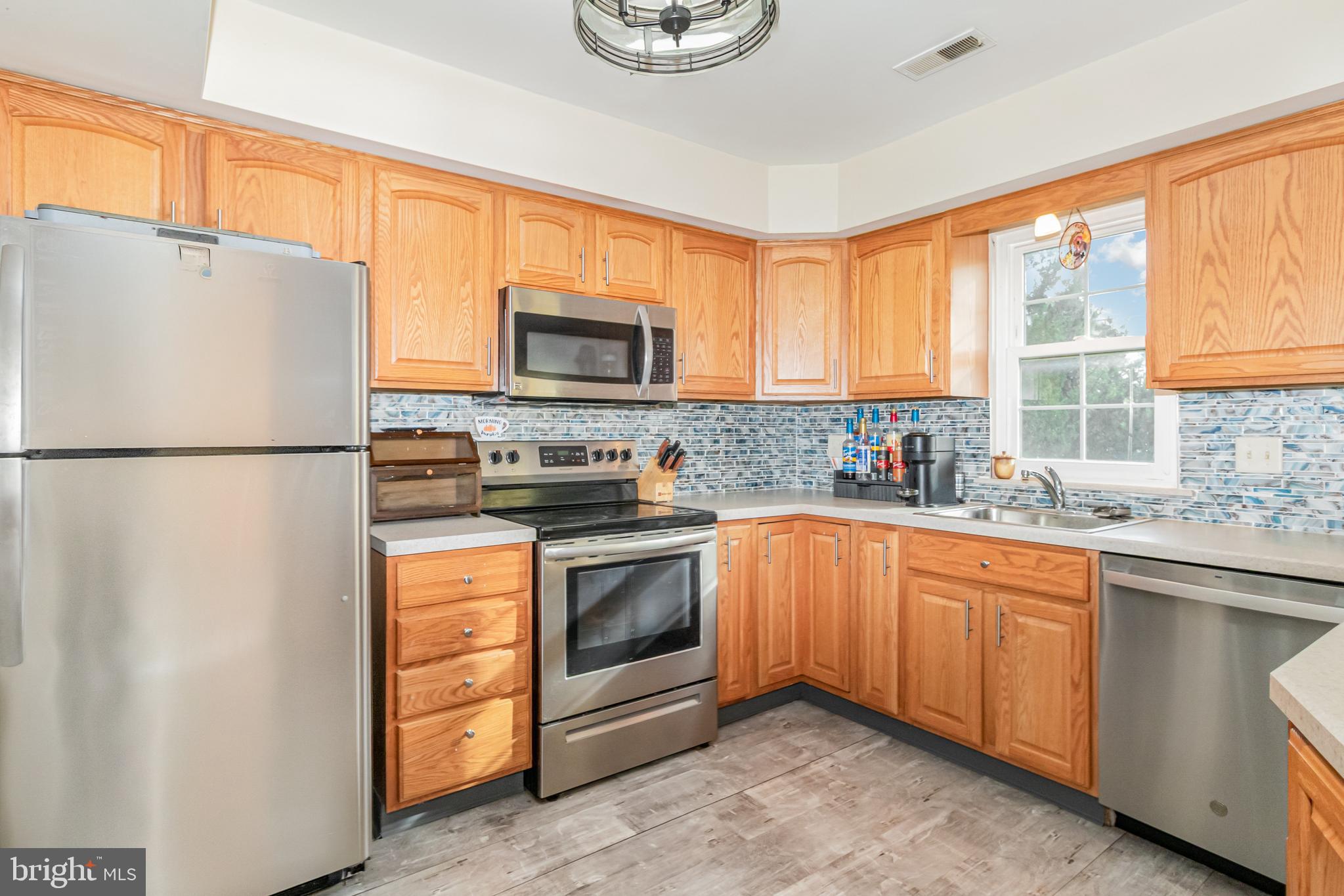 FOX KNOLL - Residential