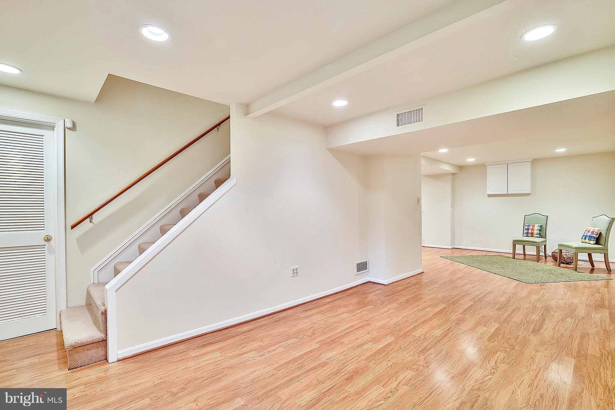 WELLINGTON ESTATES - Residential