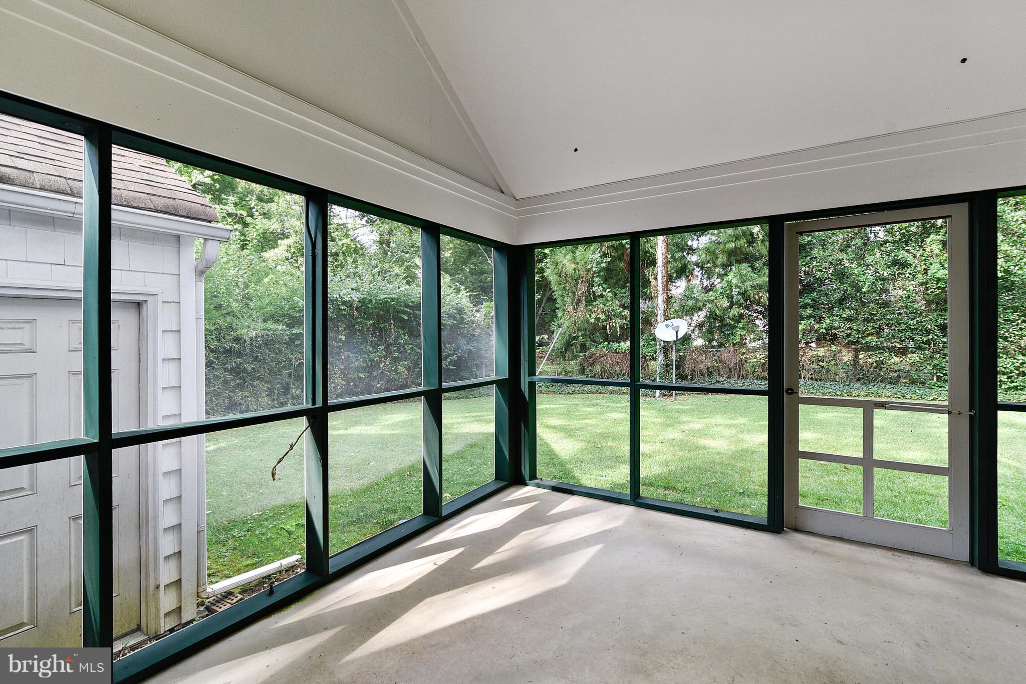 WELLINGTON ESTATES - Residential